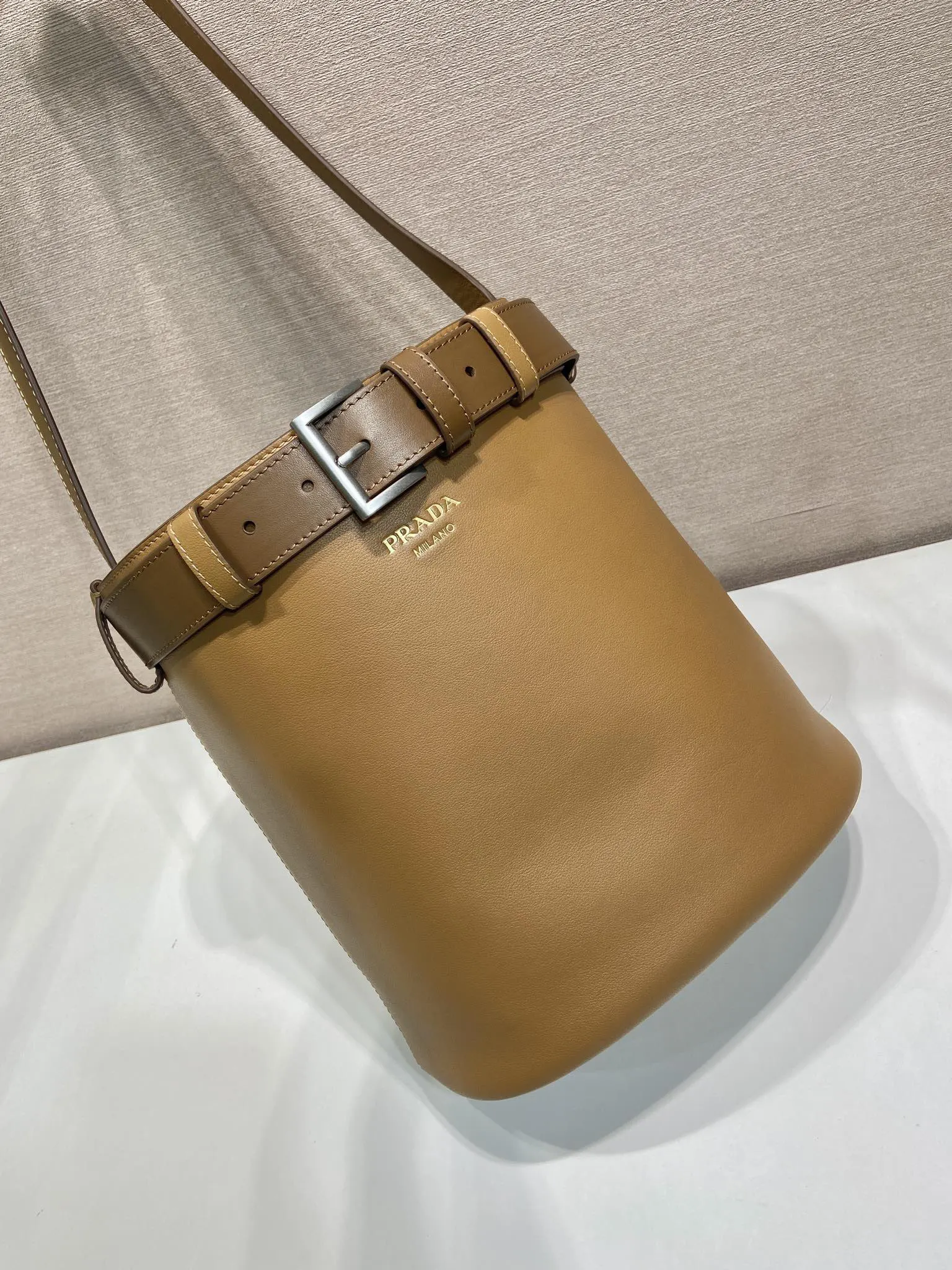 Bucket Bag Classic Casual