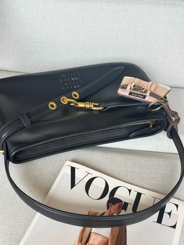 Gold Hobo Shoulder Bag Vintage