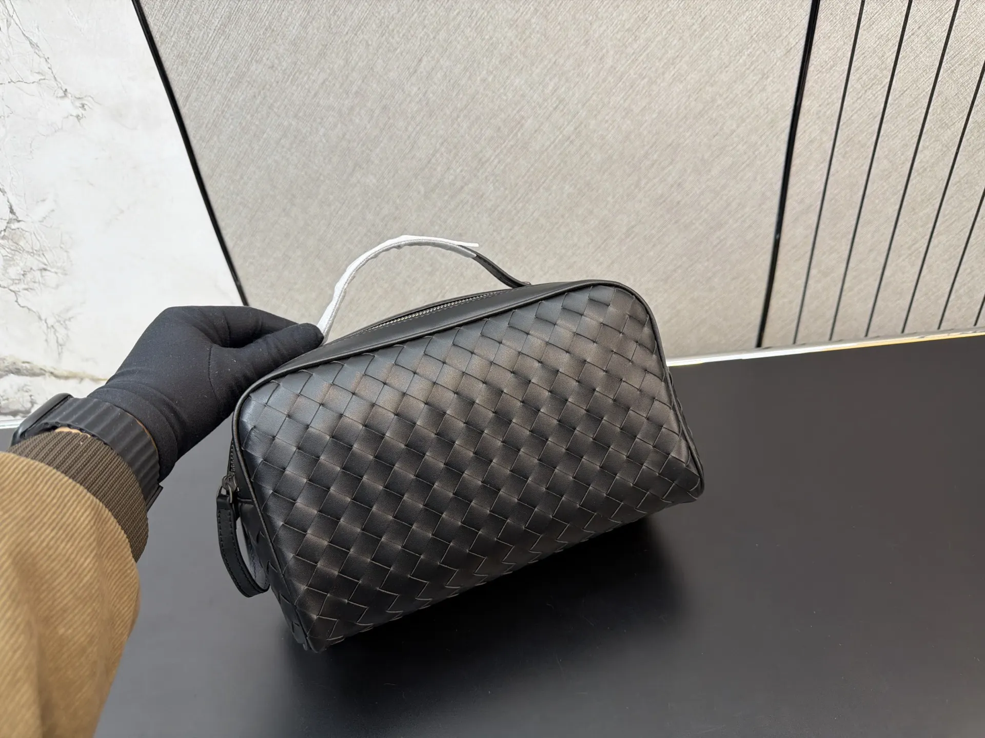 Bottega Veneta 牛皮 手拿包 精致手拿款