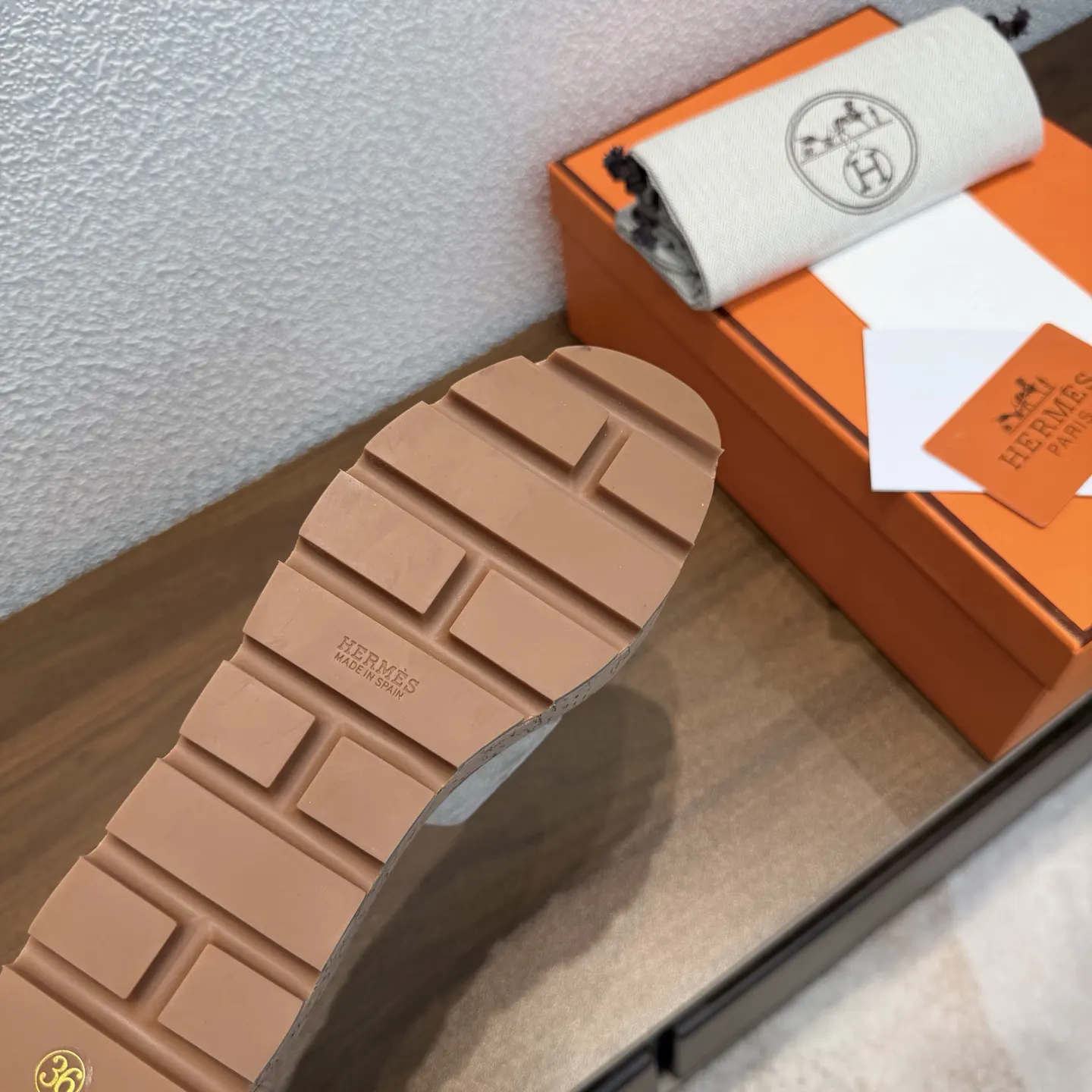 Hermès 新色系 拖鞋 舒适