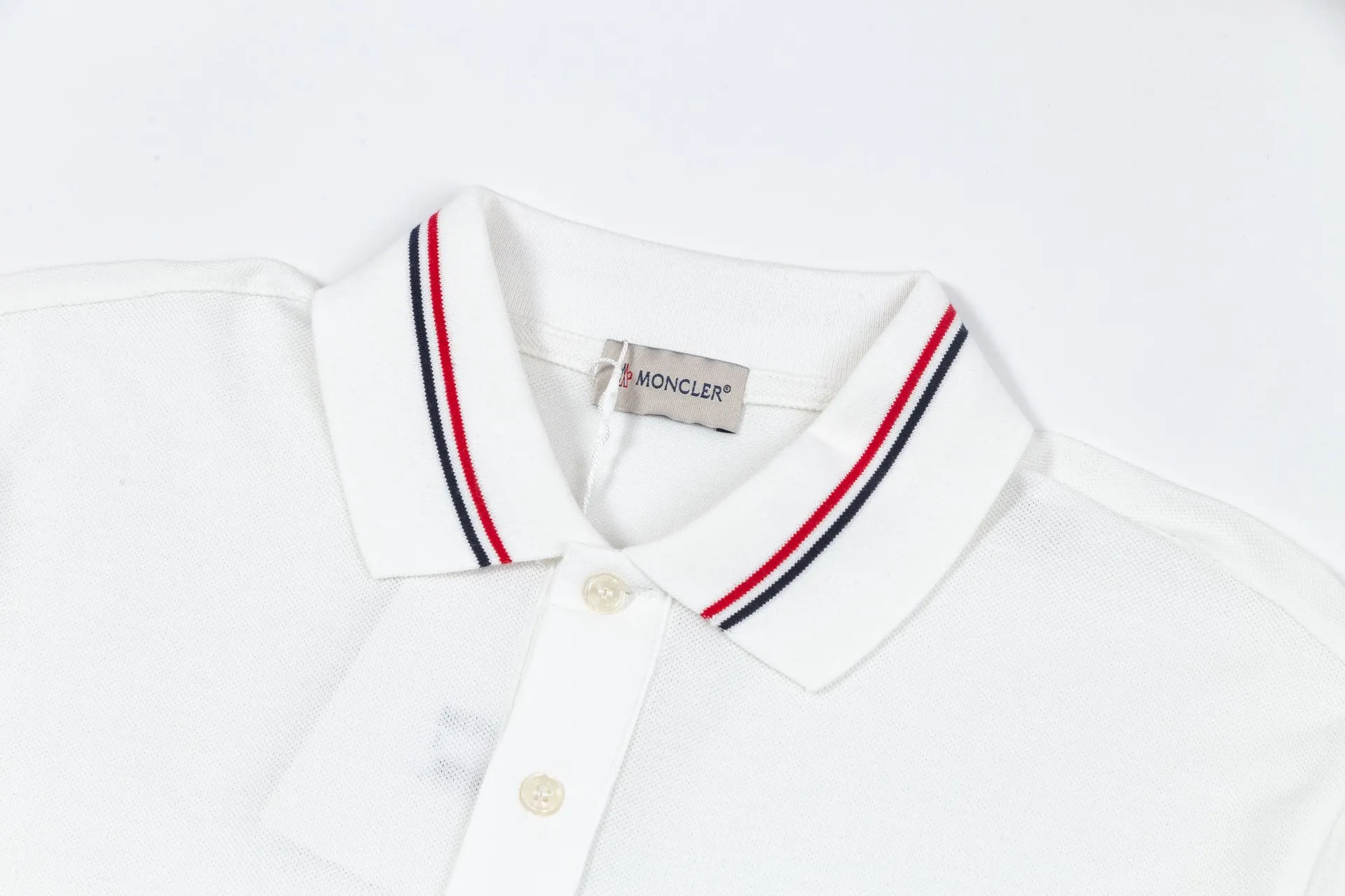 Moncler 刺绣 纯棉 短袖T恤 日常百搭款