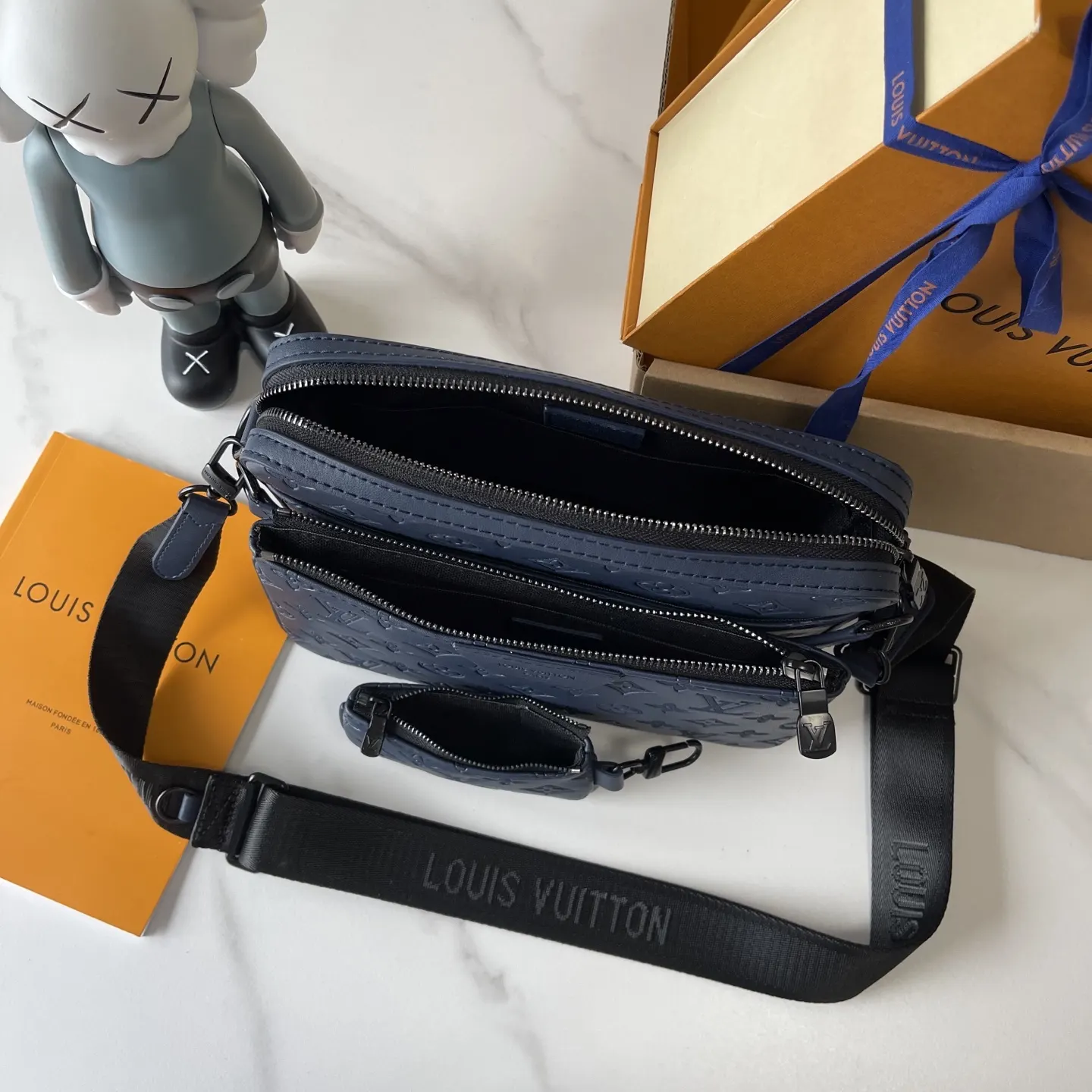 LV Trio Messenger 郵差包(數字8) LV Trio Messenger 郵差包(數字8)