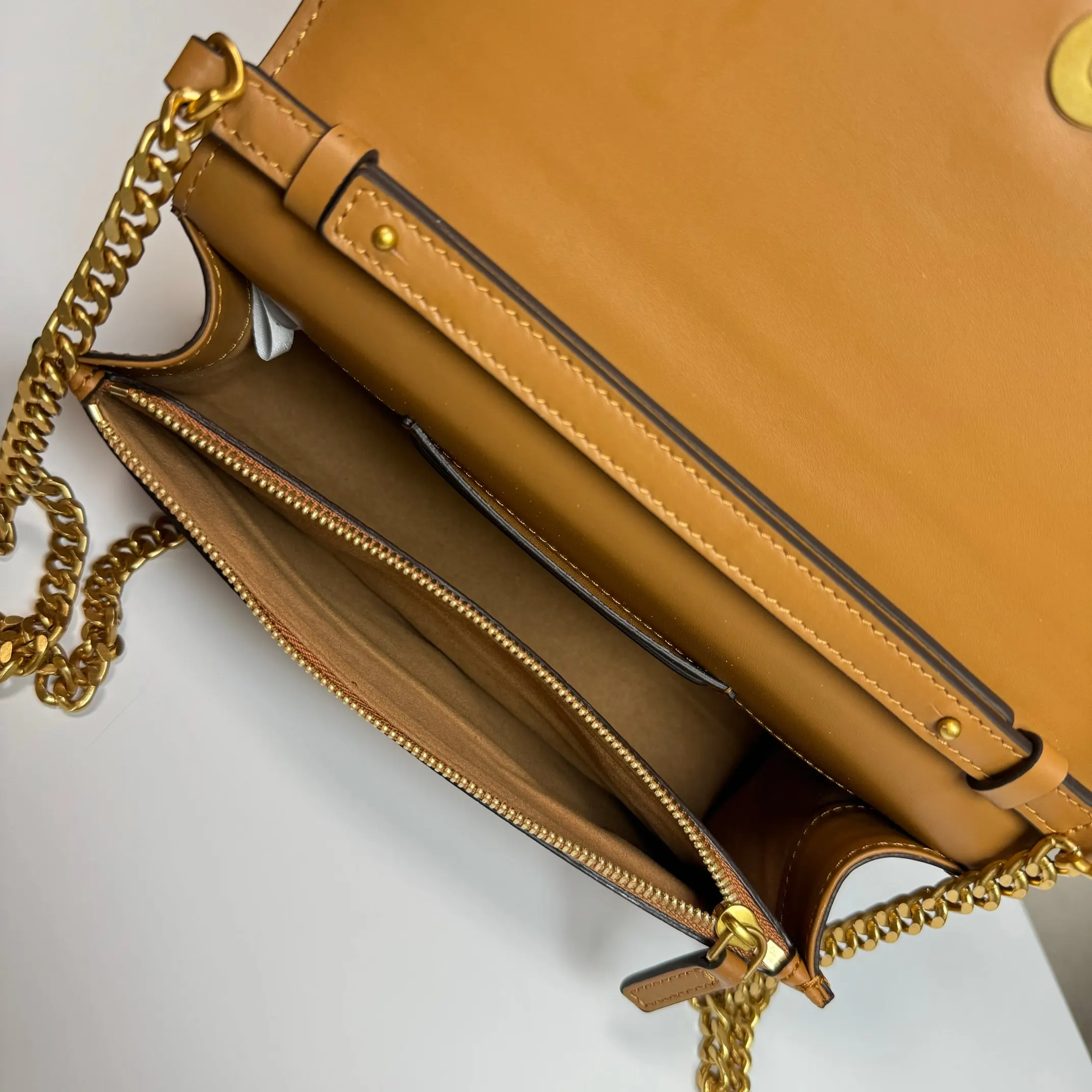 Chain Bag Image 9 Chain Bag Image 9