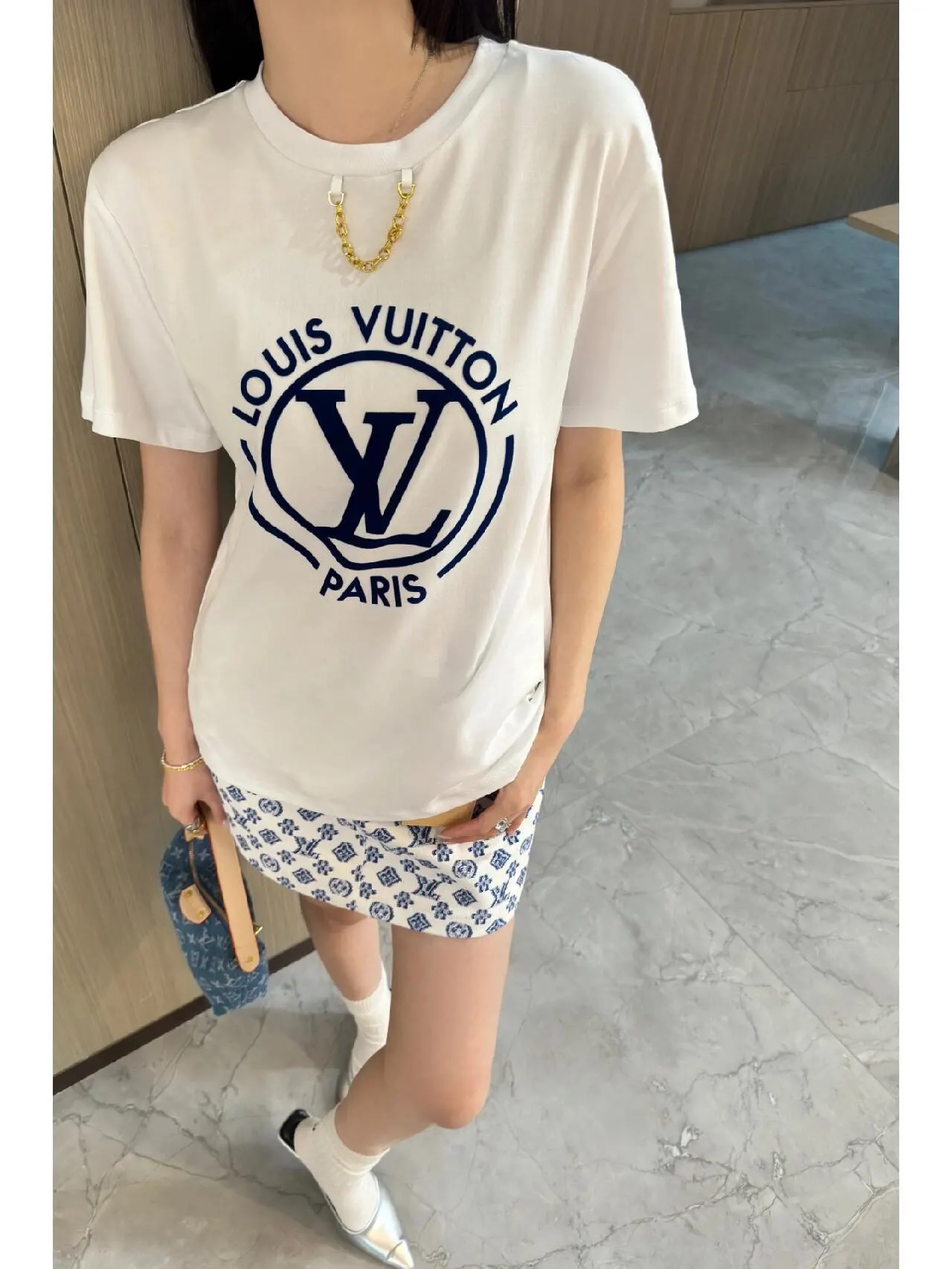 LV 白色 MoLogo 短袖T恤 休闲百搭款