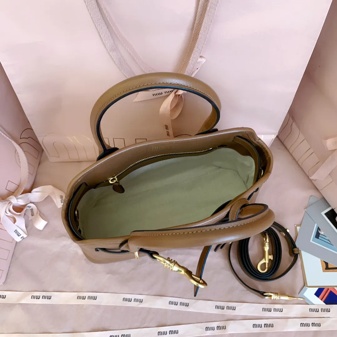 Miu 金色 羊皮 托特包 大容量托特款
