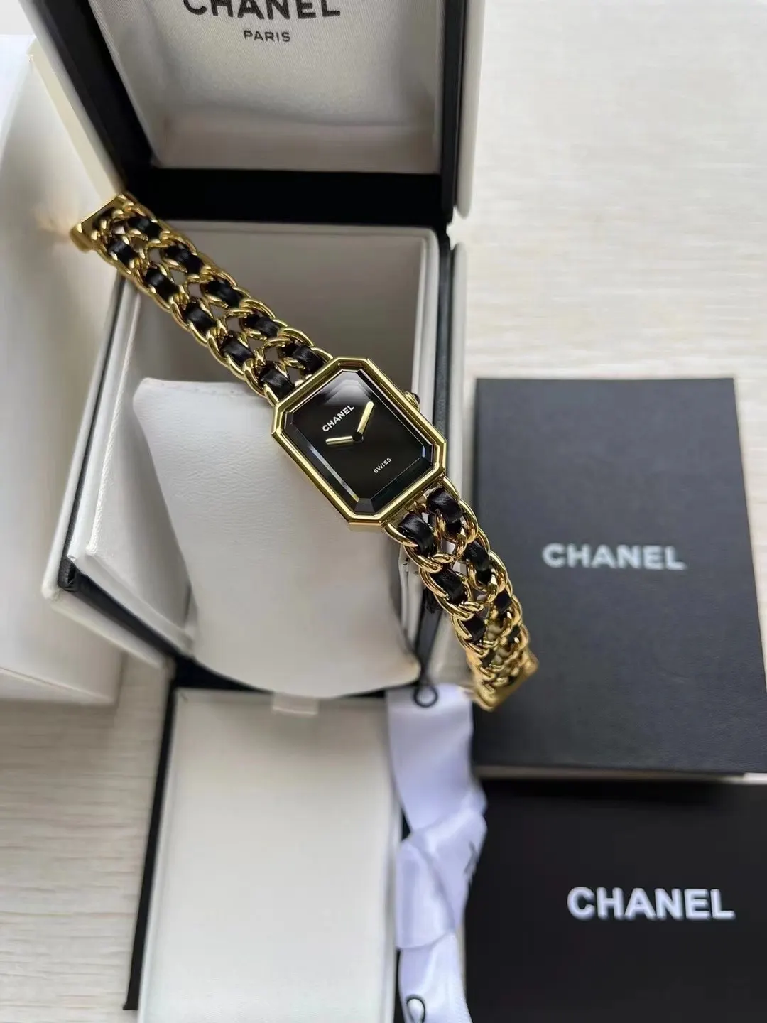 CHANEL 牛皮 中古方糖黑金黑銀牛皮鏈條手錶 一款秋冬 鏈條包 精致鏈條款