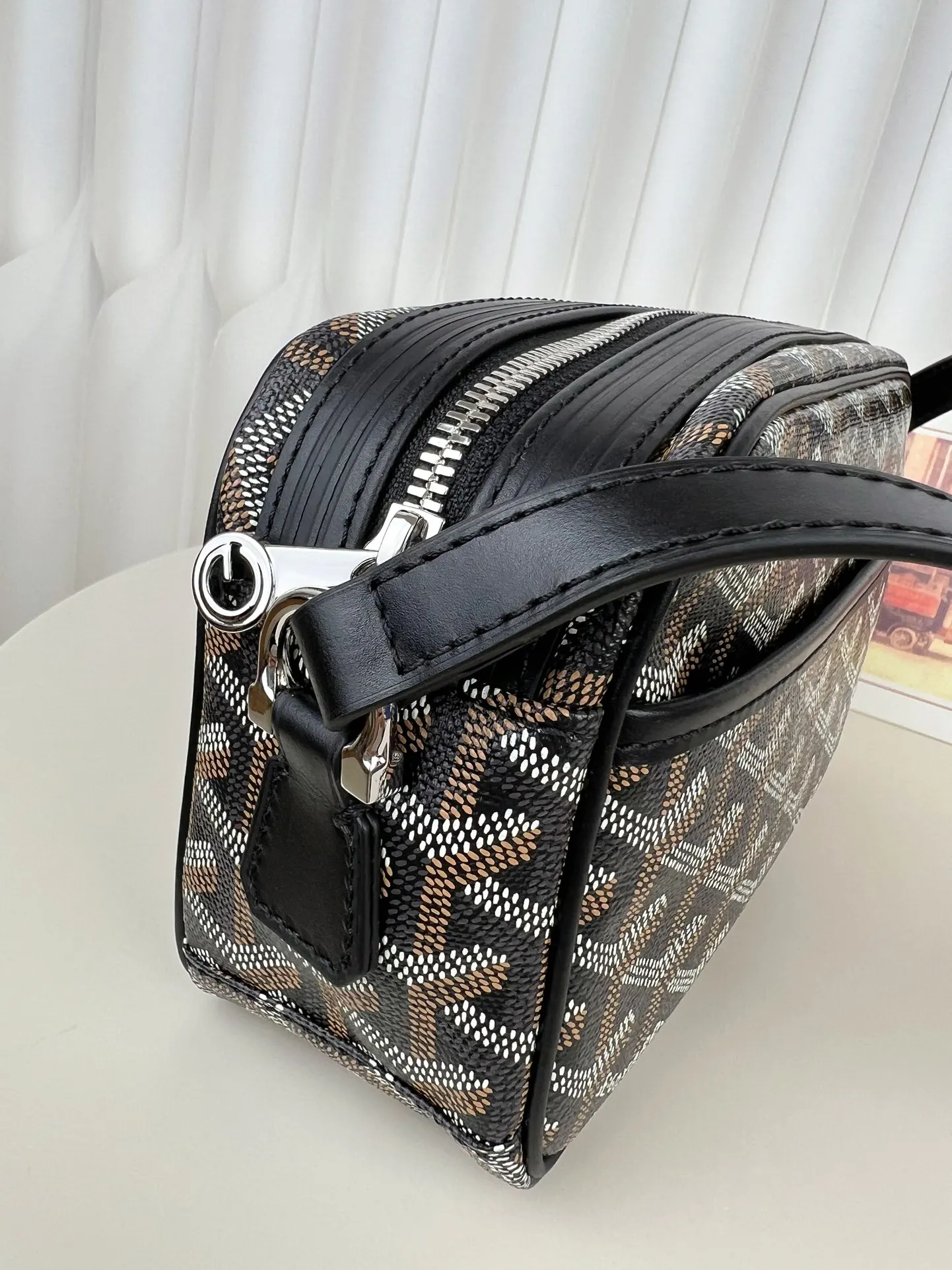 Goyard 戈雅 CapVert 相机包 ☼ 既高颜值又 斜背包 輕便斜挎款