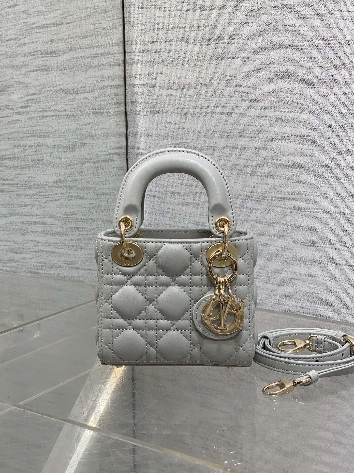 Fashion Item Travel