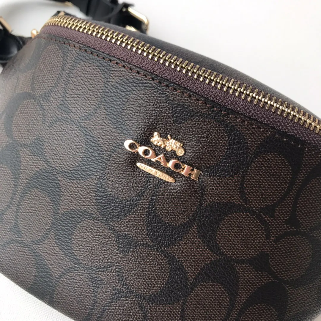 Coach 女士 經典Logo腰包 胸包 休閒腰包款