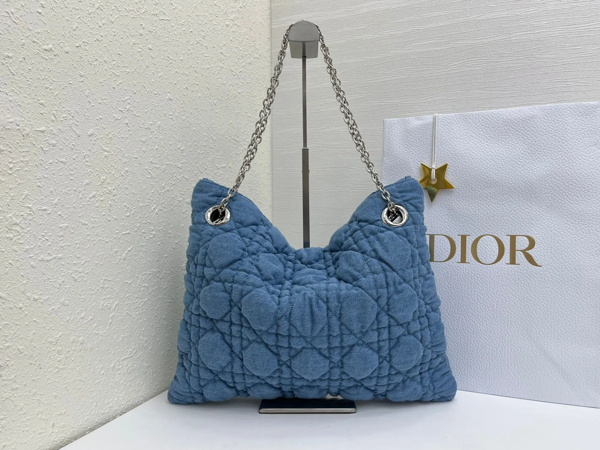 Dior Cannage Quilted Tote 藤格绗缝手 托特包 大容量托特款