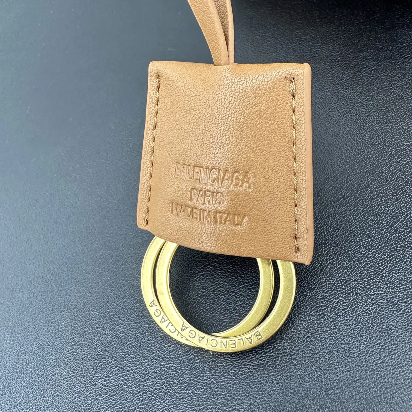 Balenciaga Rodeo 牛皮 腋下包 簡約腋下(數字5) Balenciaga Rodeo 牛皮 腋下包 簡約腋下(數字5)
