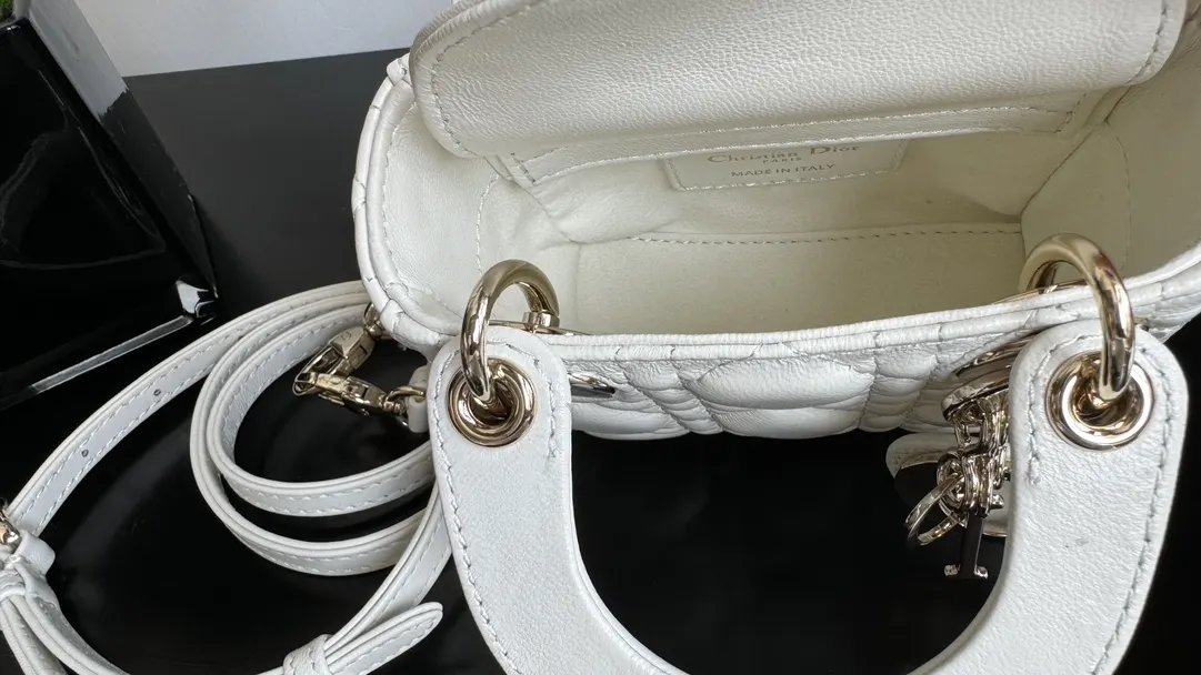 Dior 白色 羊皮 进口 羊皮迷你版戴妃包白色 Lad 手提包 通勤手提款
