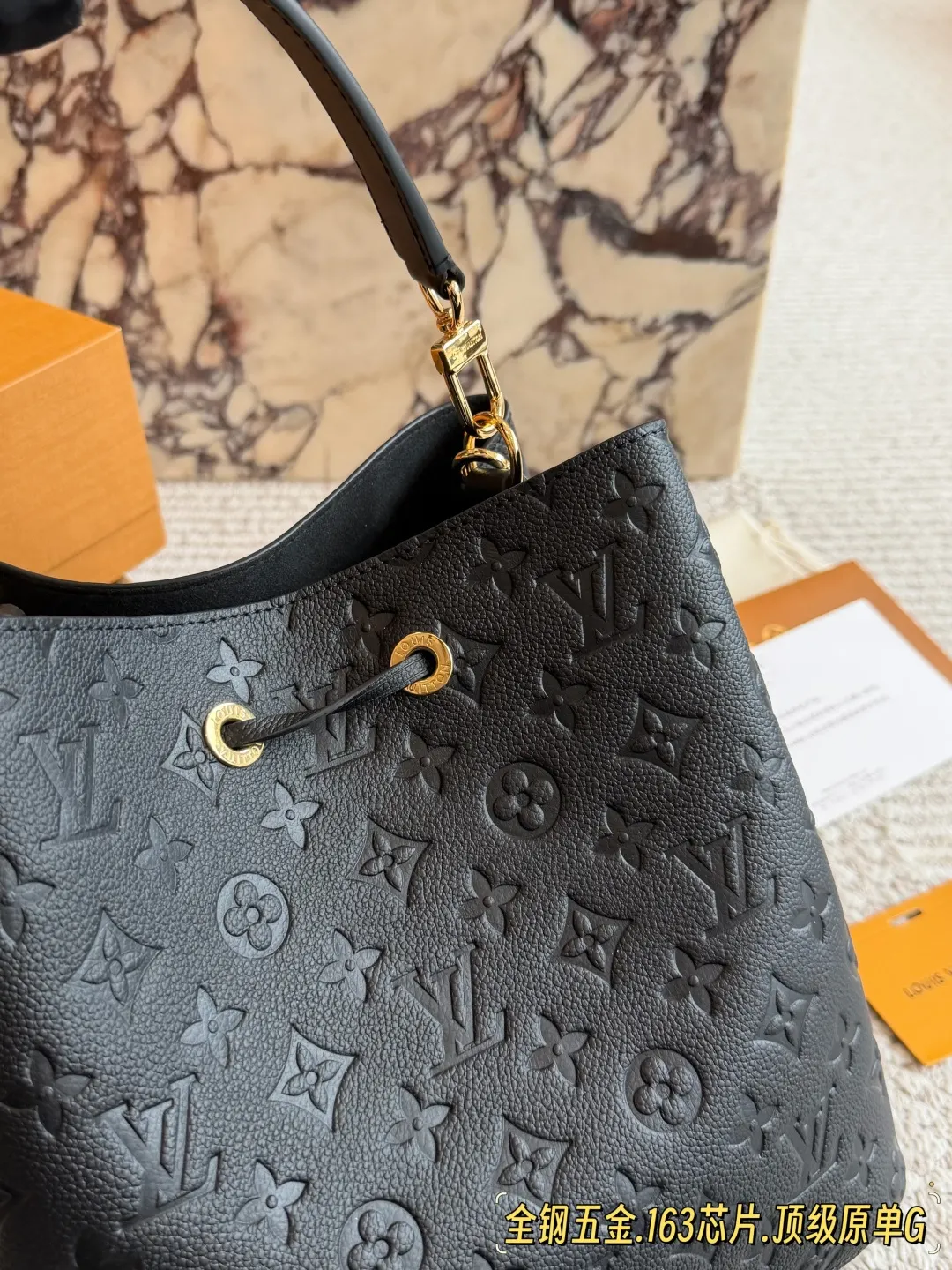 LV 黑色 牛皮 版 NéoNoé MM黑色水桶包​​ 休闲水桶款