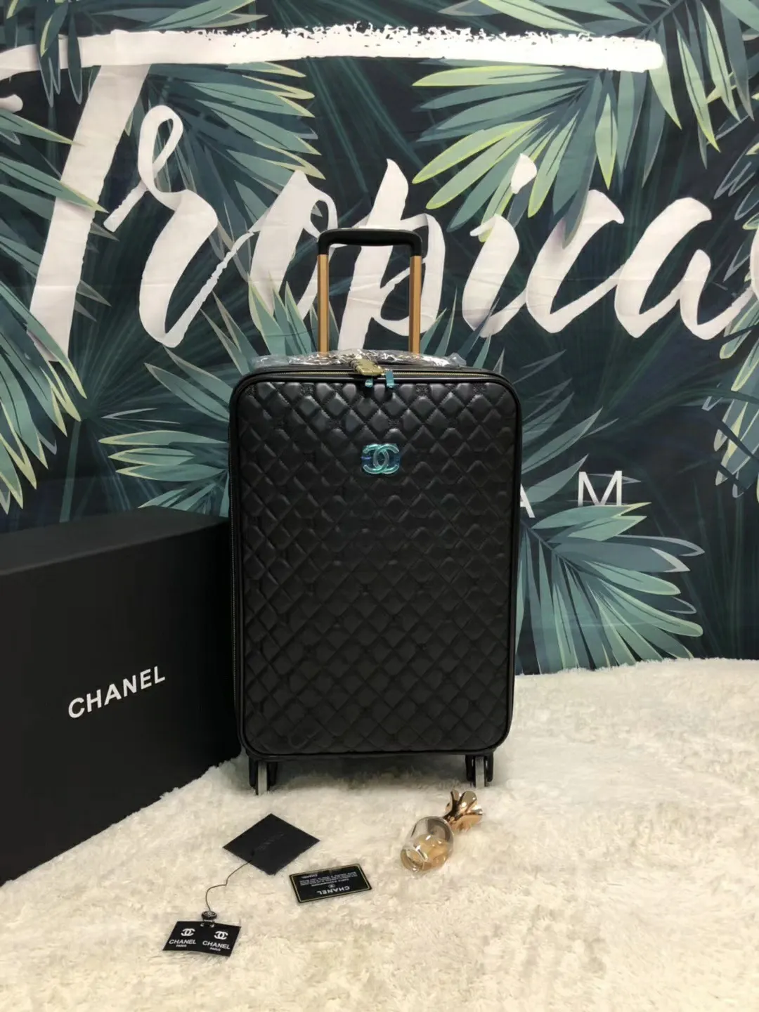 CHANEL 把 她 带上吧 伴你度过愉快的旅程 行李箱 旅行拉杆款 輕便出行款