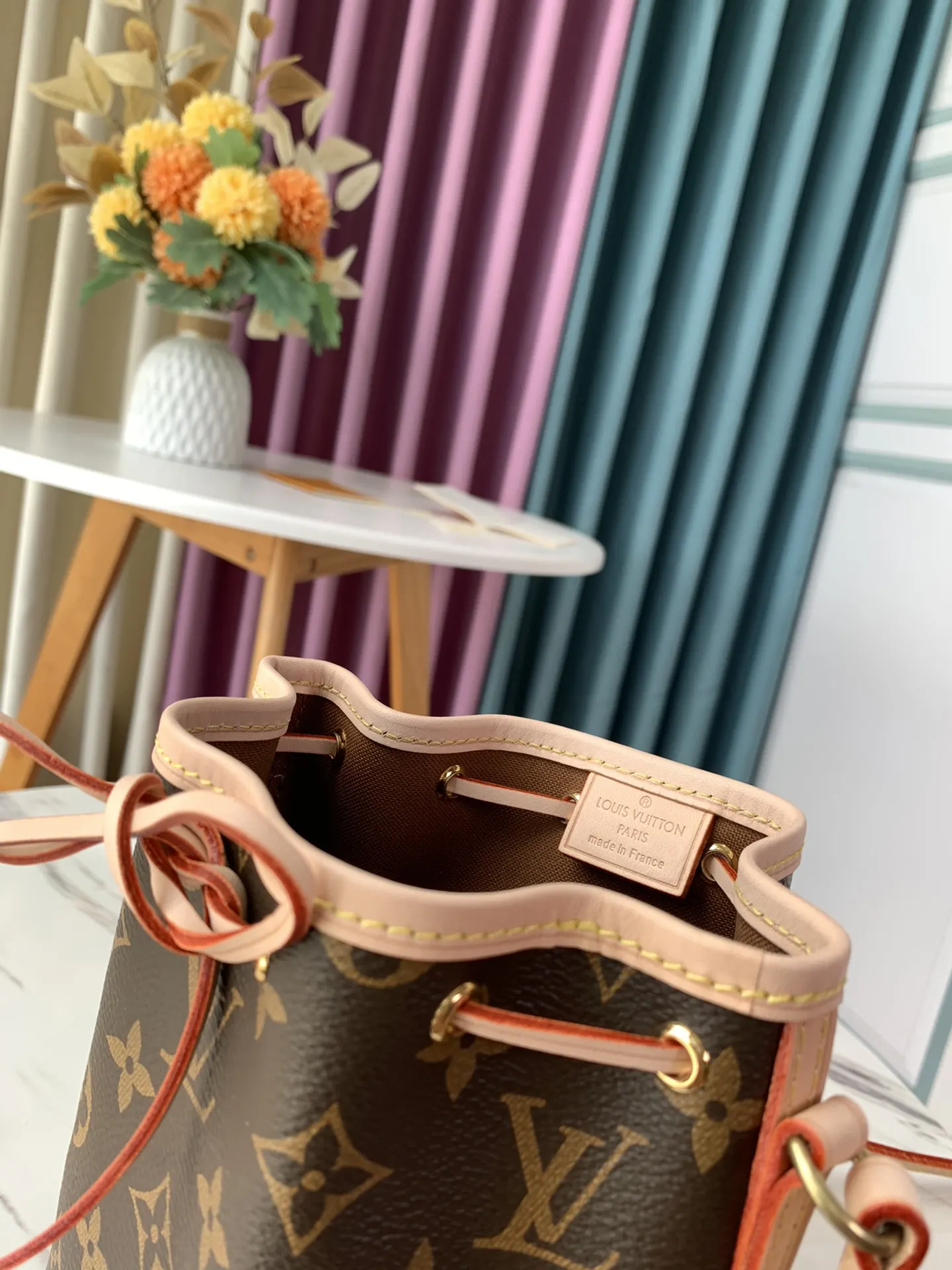Louis Vuitton Bucket Bag Casual