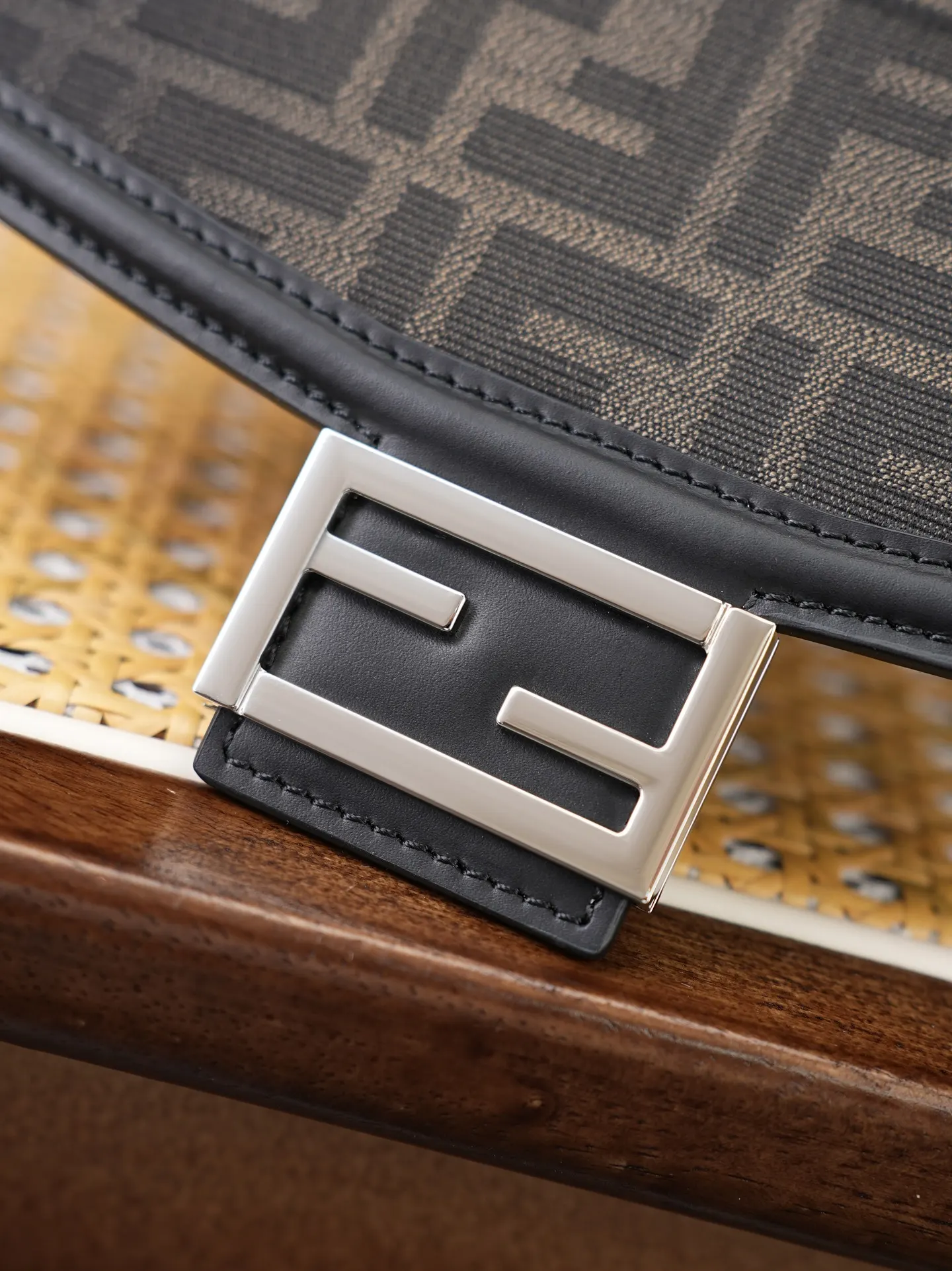 Top Handle Bag Commuter Leather