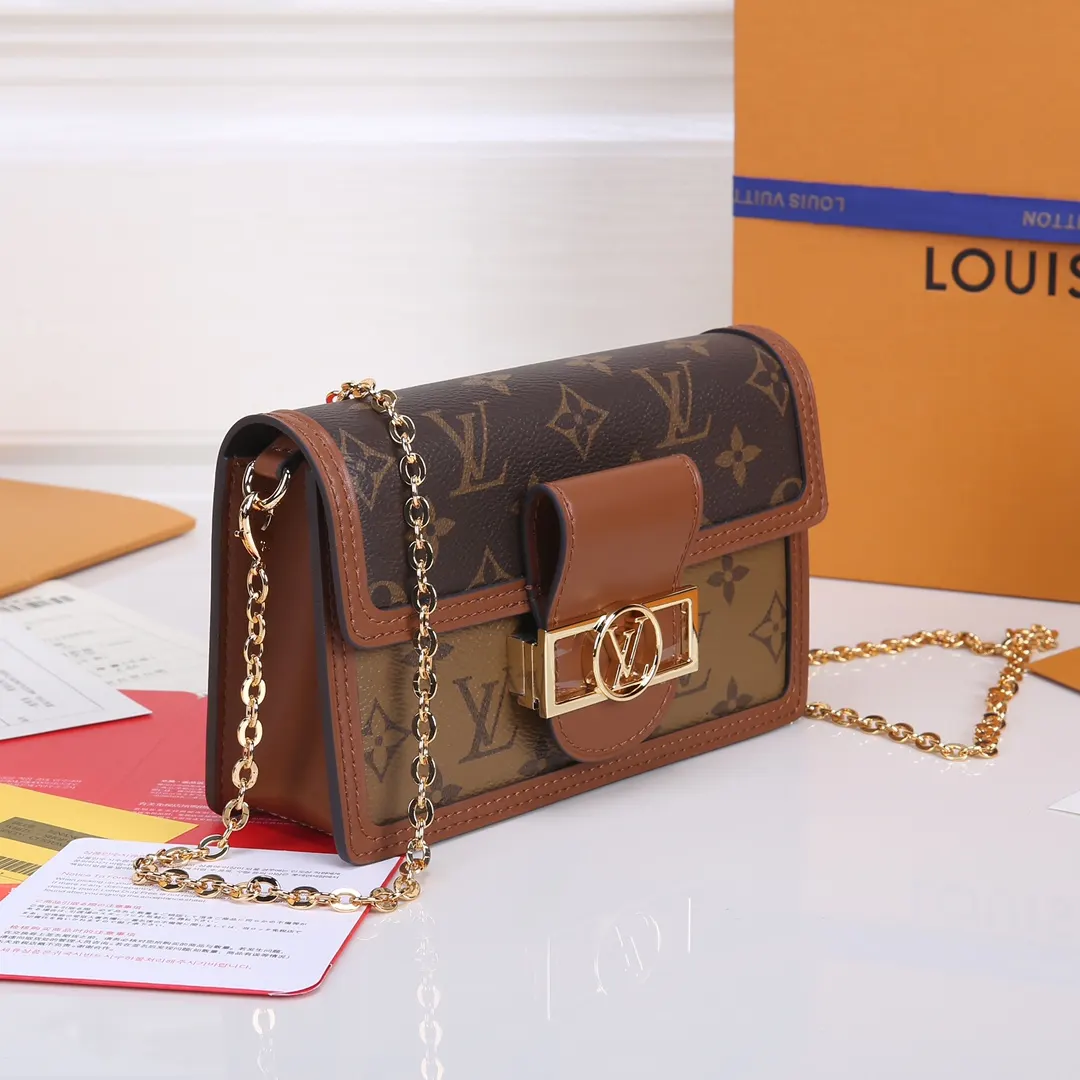 Louis Vuitton Chain Bag Leather