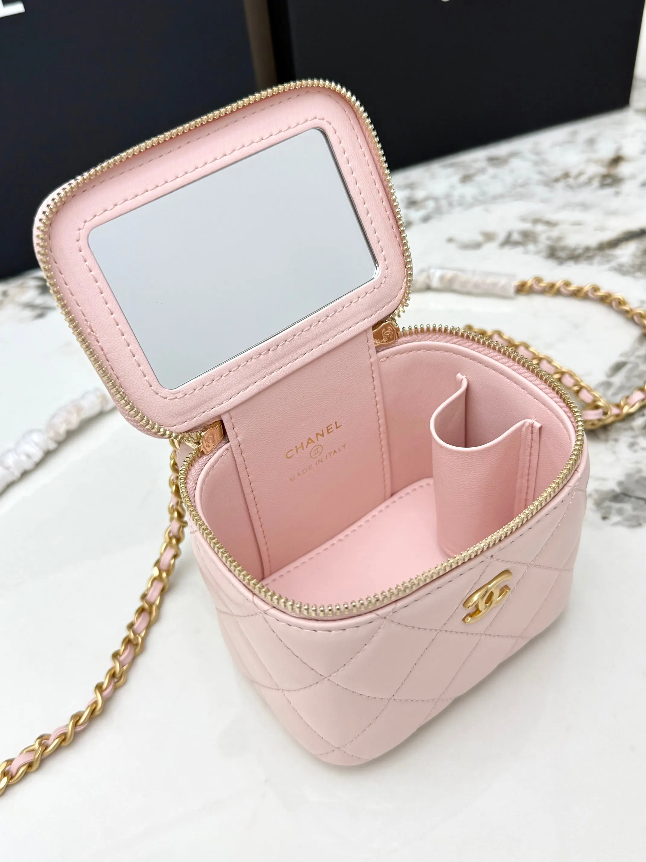 CHANEL 金色 羊皮 鏈條包 精致鏈條款