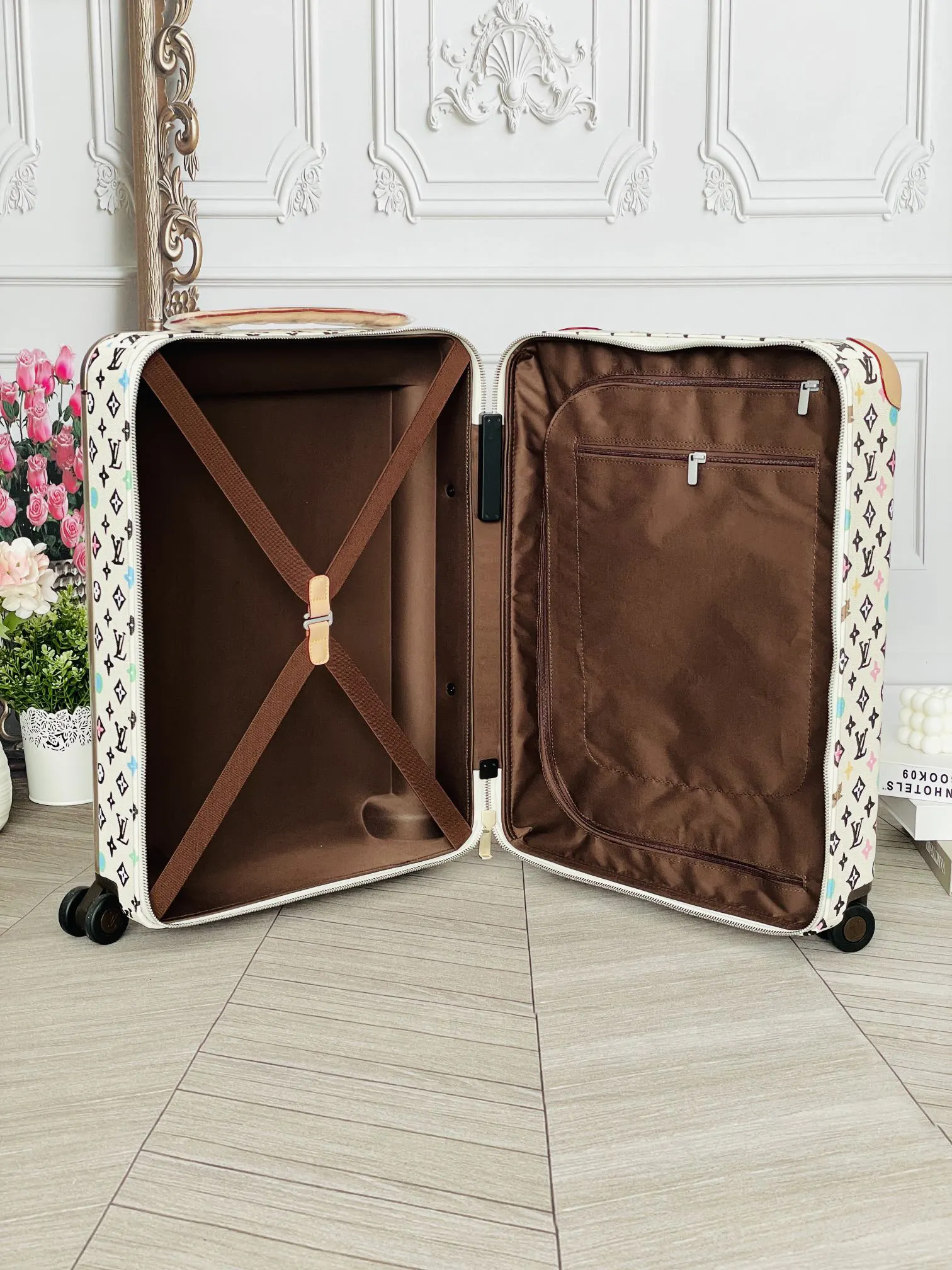 LV 老花 帆布 行李箱 旅行拉杆款 輕便出行款(數字9) LV 老花 帆布 行李箱 旅行拉杆款 輕便出行款(數字9)