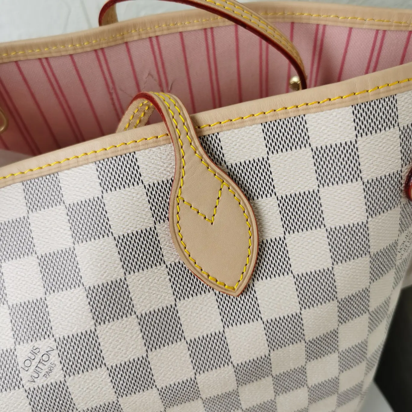 LV Neverfull 牛皮 手拿包 精致手拿款