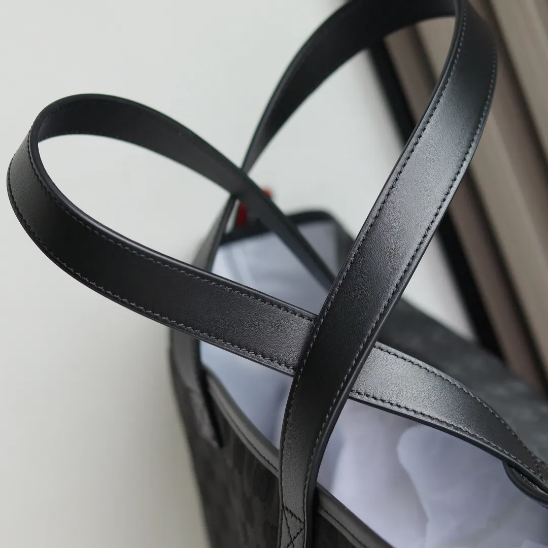 Gucci Black White Tote Bag
