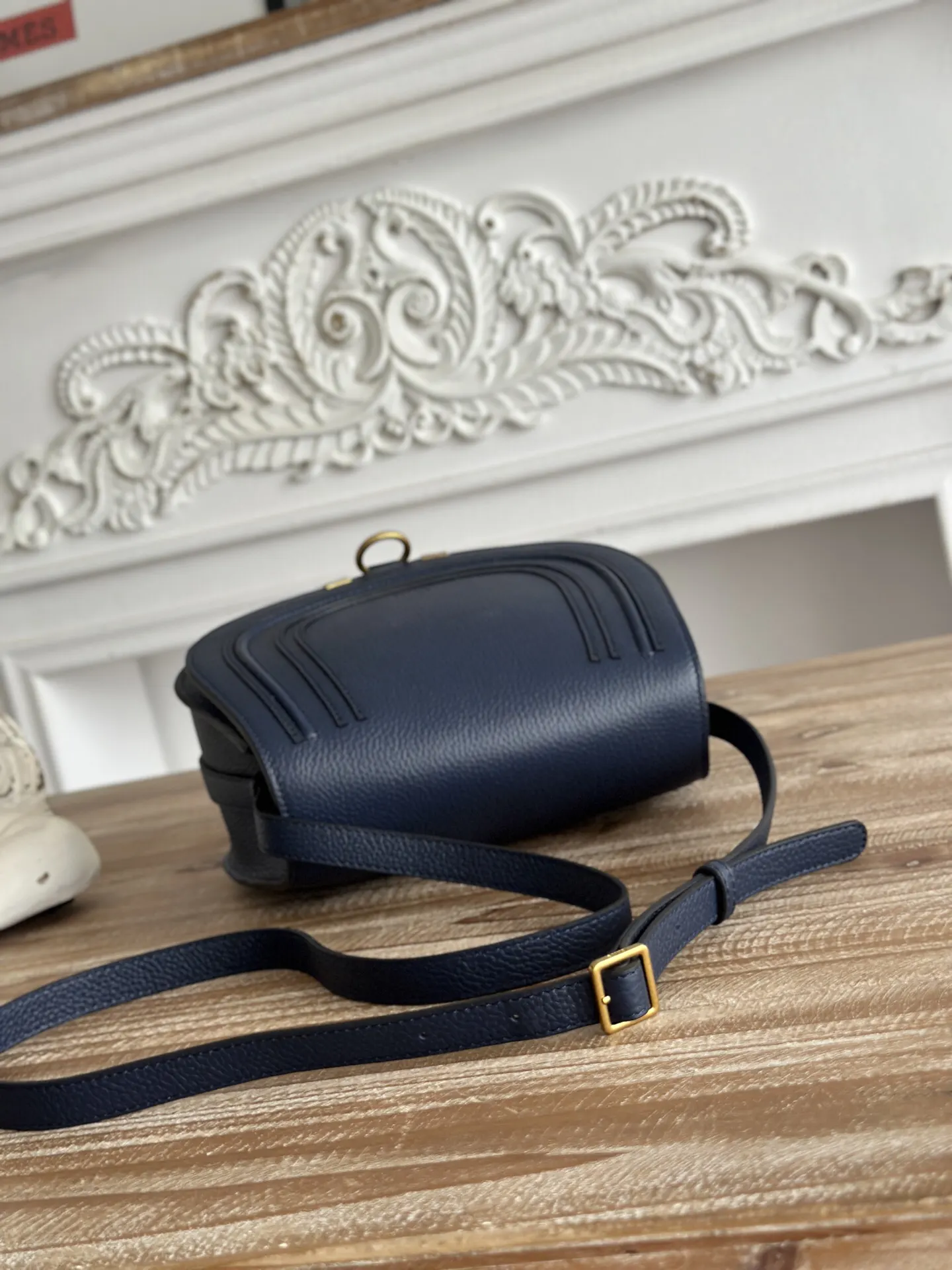Crossbody Bag Lightweight Leather