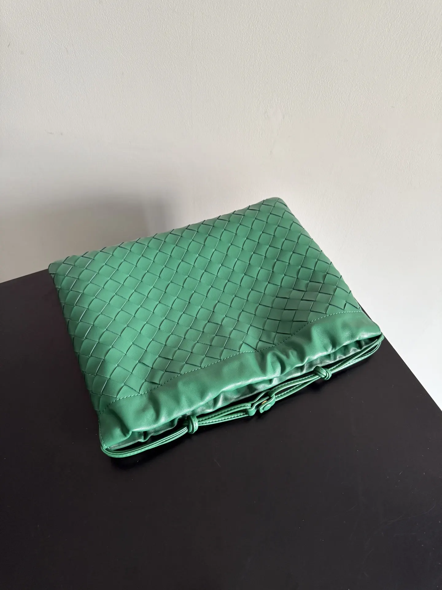 Bottega Veneta 尼龍 手拿包 精致手拿款