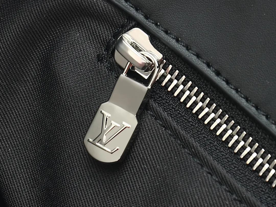 皮革 详细特征 厘米 长度 高 單肩包 日常單肩背款