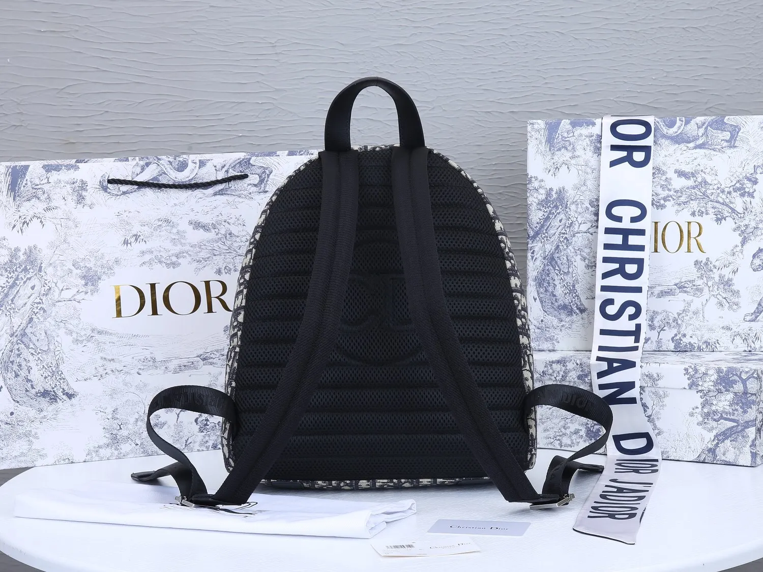 Dior 黑色 小牛皮 厂价 双肩包 实用双肩款