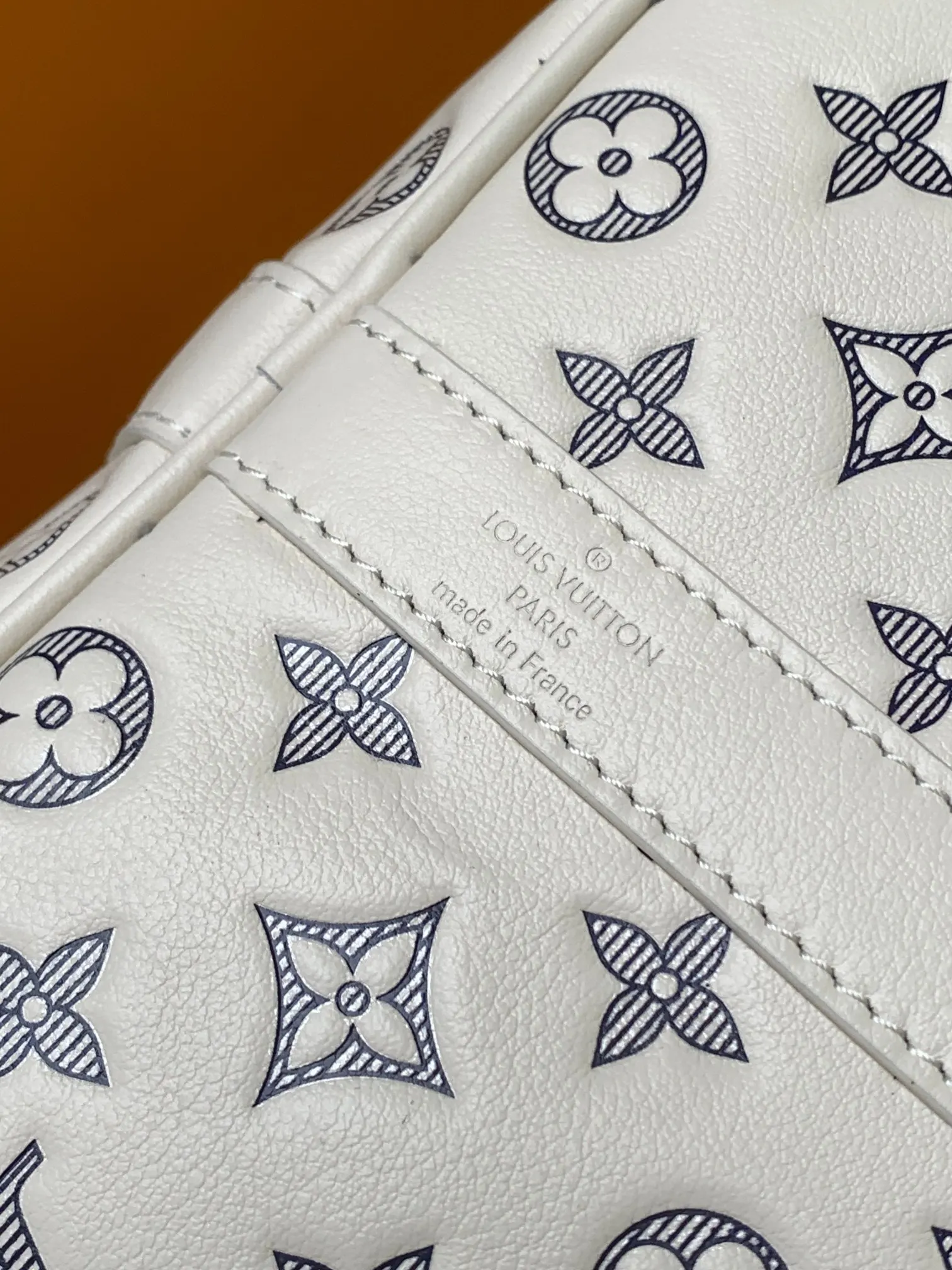 LV Keepall White And Blue Color Scheme Travel Bag Large Capacity Travel Model | ORBUYBAG High-End Fashion Boutique