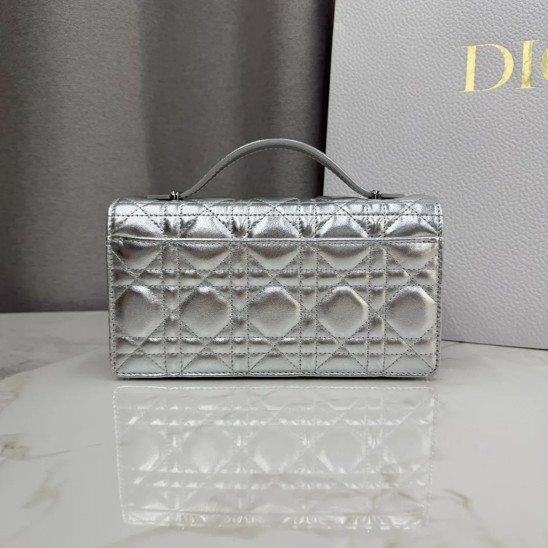 Dior Lady 銀色 羊皮 鏈條包 精致鏈條款