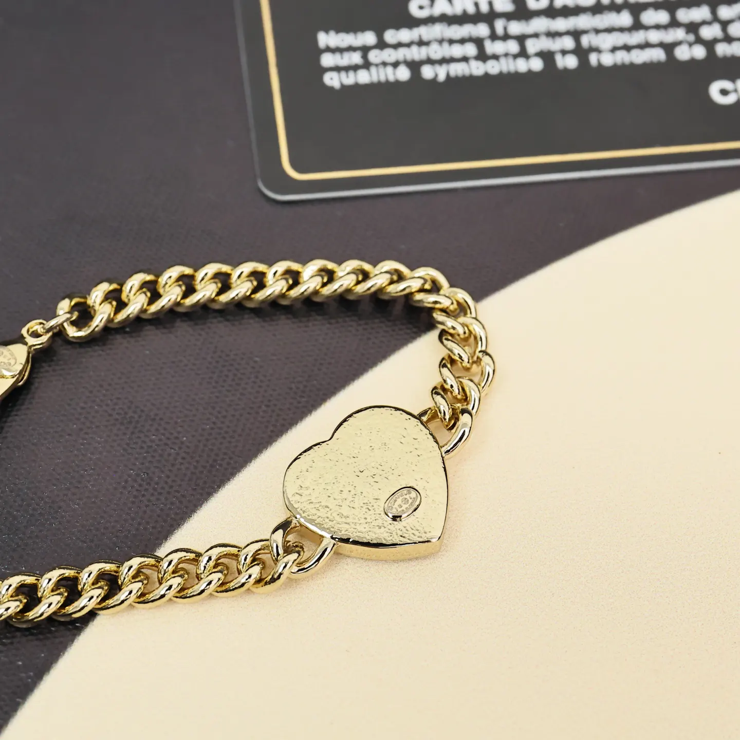 Chanel 黑金 双C 爱心 手链 日常叠戴