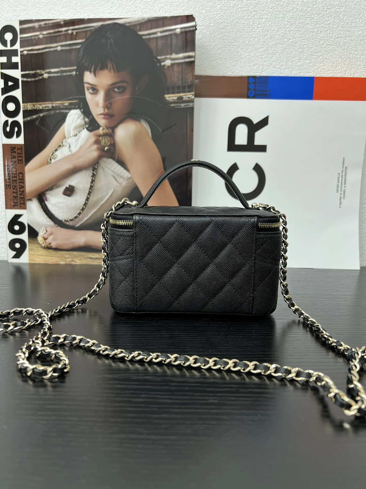 Chanel 小牛皮鏈條包 單肩斜挎