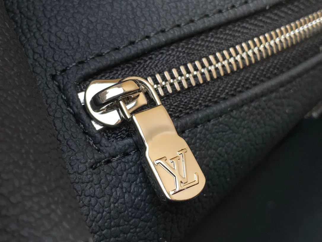 Cosmetic Pouch Leather