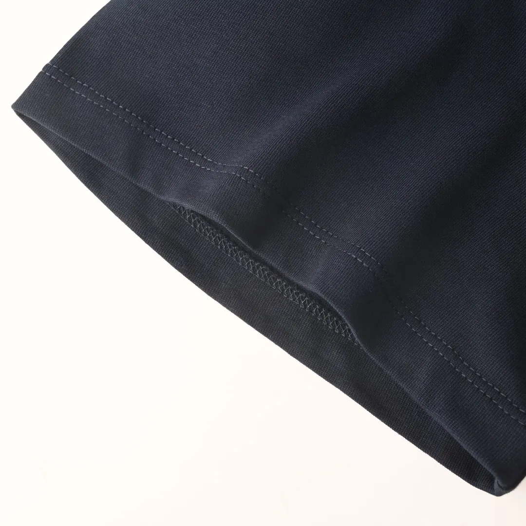Fendi 藏青 字母 刺繡 短袖T恤 日常百搭款(數字7) Fendi 藏青 字母 刺繡 短袖T恤 日常百搭款(數字7)