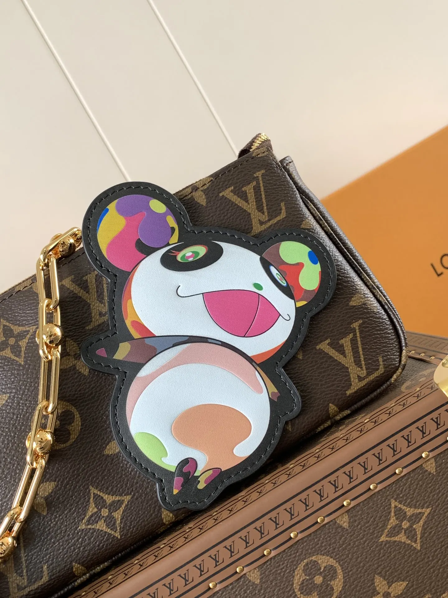 LV 牛皮 公仔 白彩 鏈條包 精致鏈條款