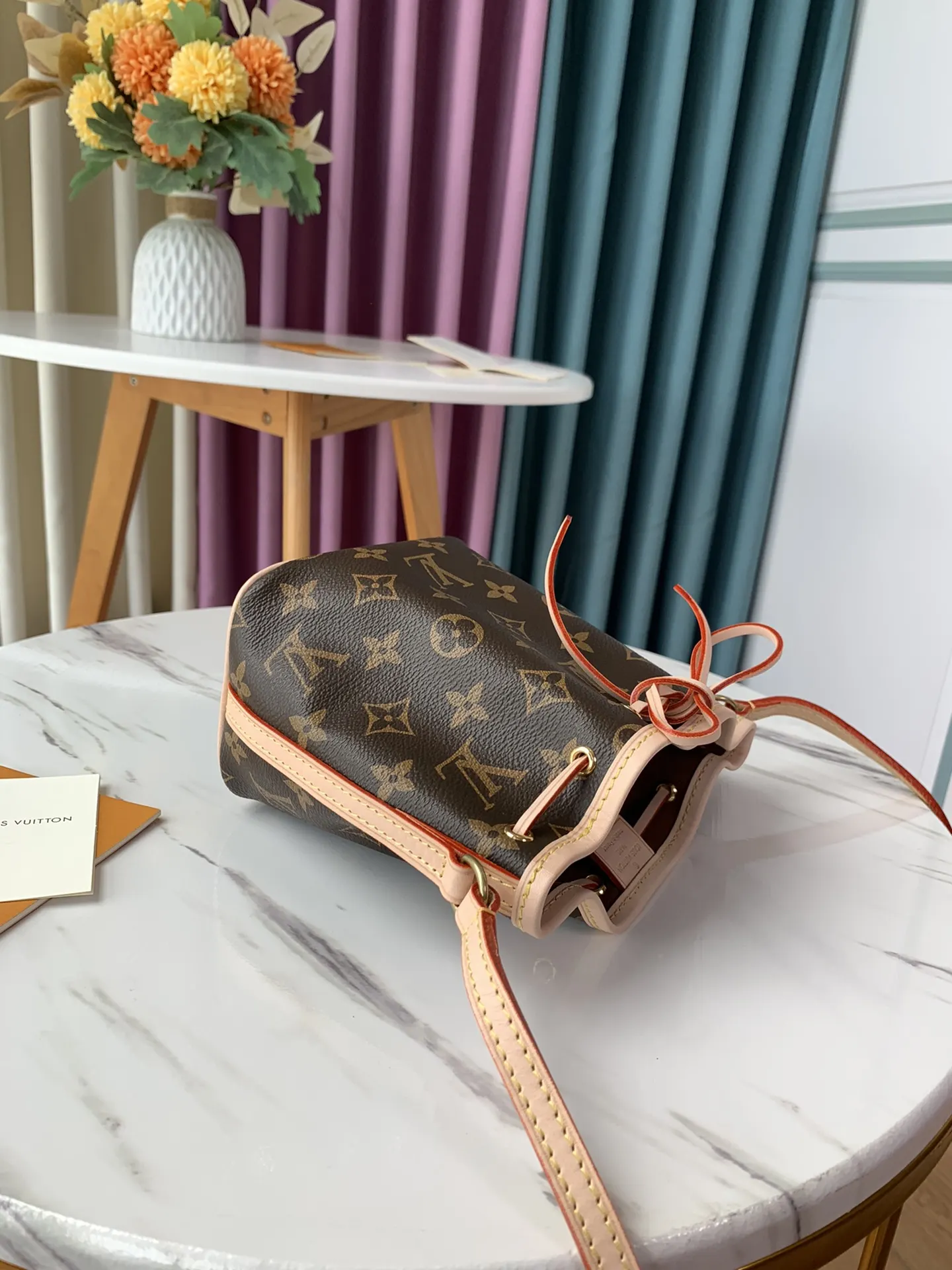 Louis Vuitton Bucket Bag Casual