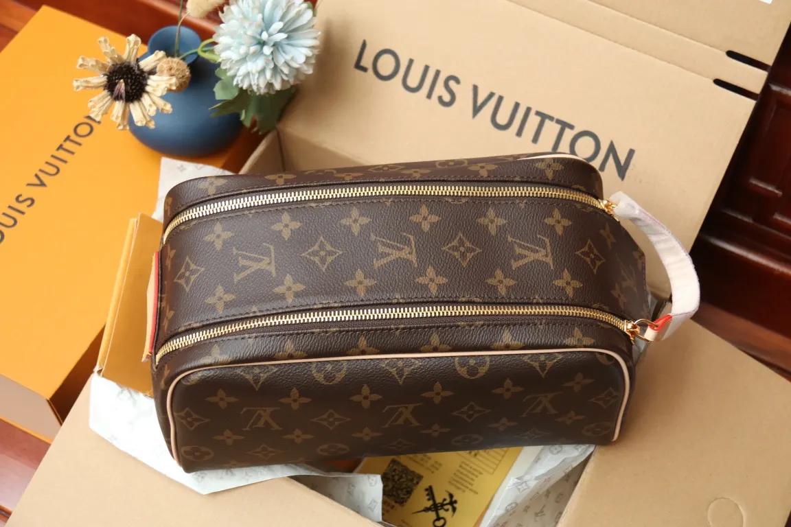 Louis Vuitton Monogram Cosmetic Pouch Leather