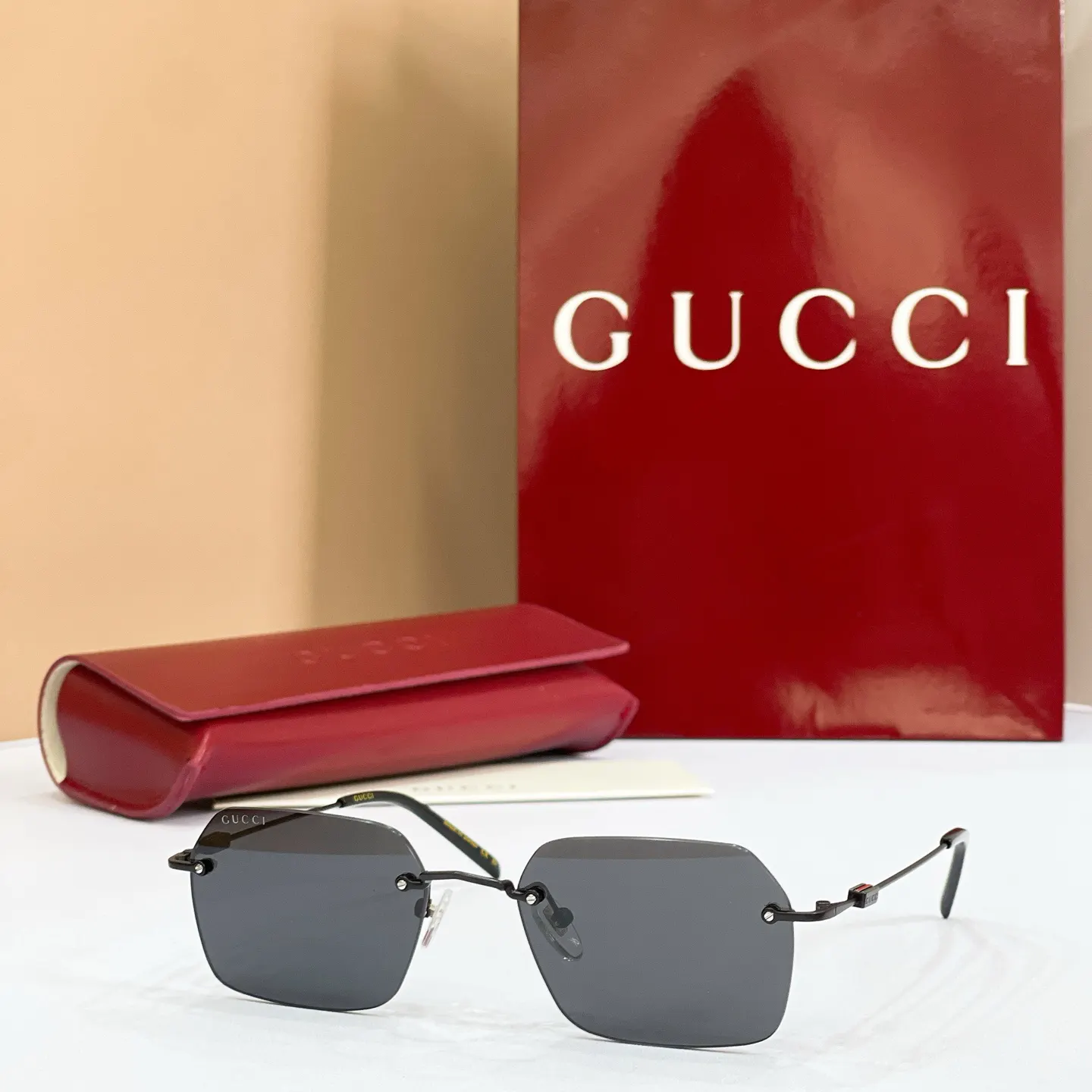 Gucci 墨镜 时尚防晒款 款27