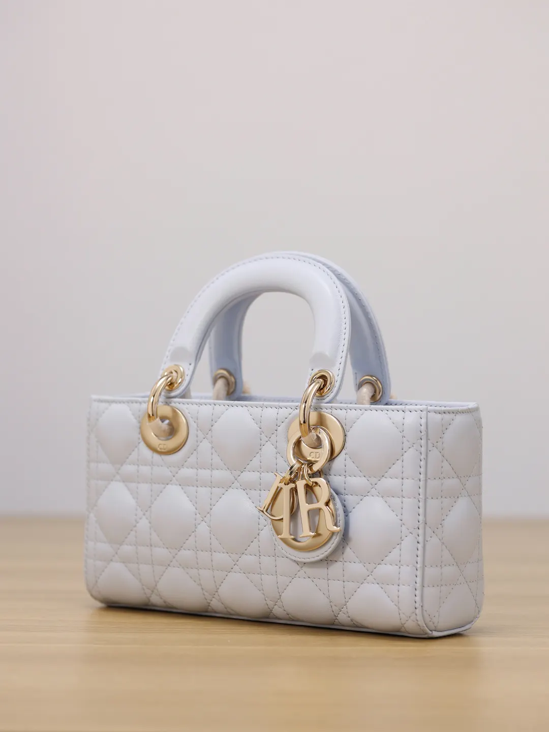 Dior Lady Dior Lady 冰川蓝羊皮手袋 手提斜挎