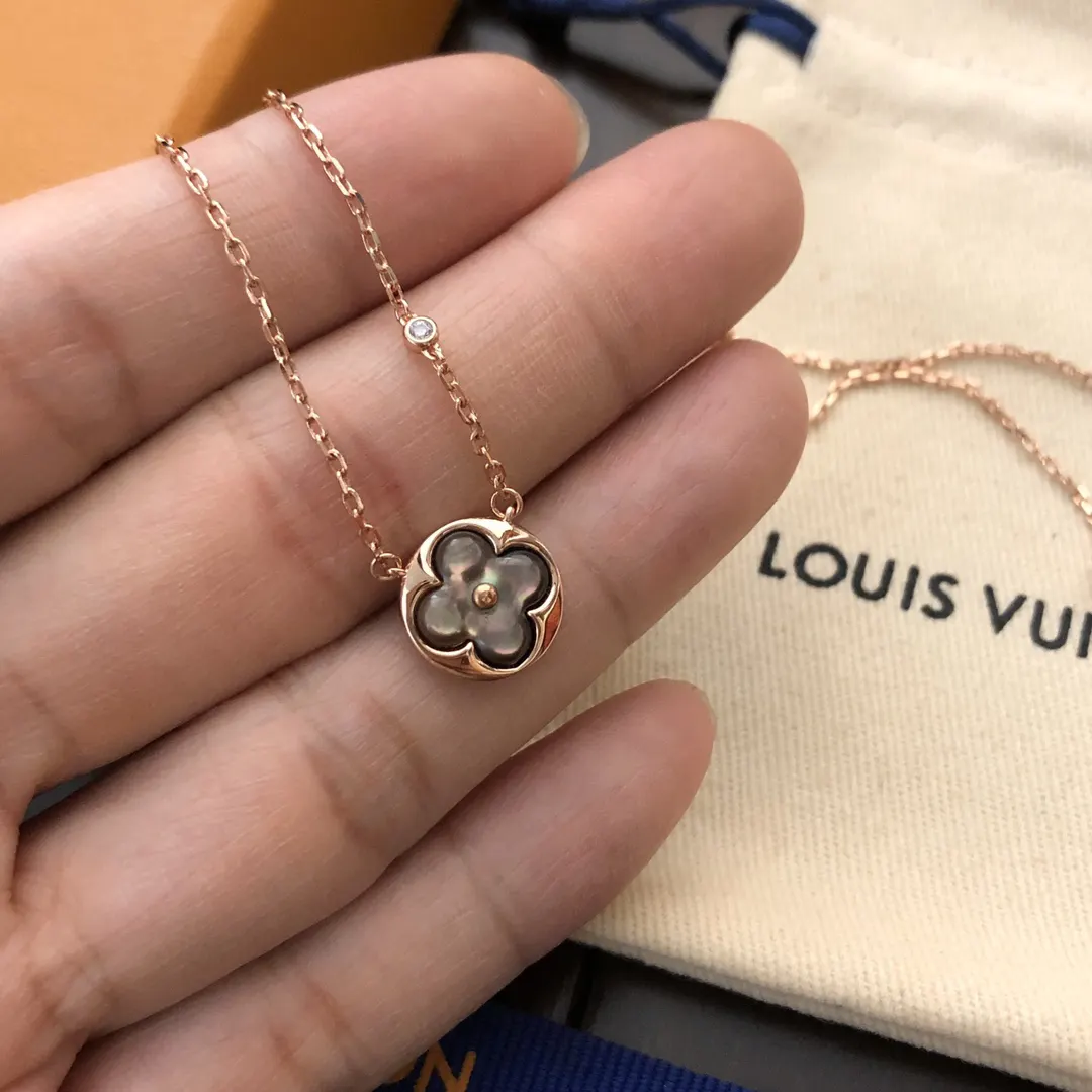 Louis Vuitton 玫瑰金 贝母 钻石 圆形 项链 精致锁骨链