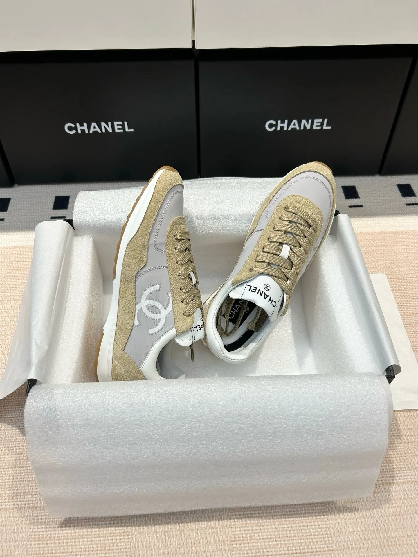 Chanel 米白拼色低帮运动鞋 休闲