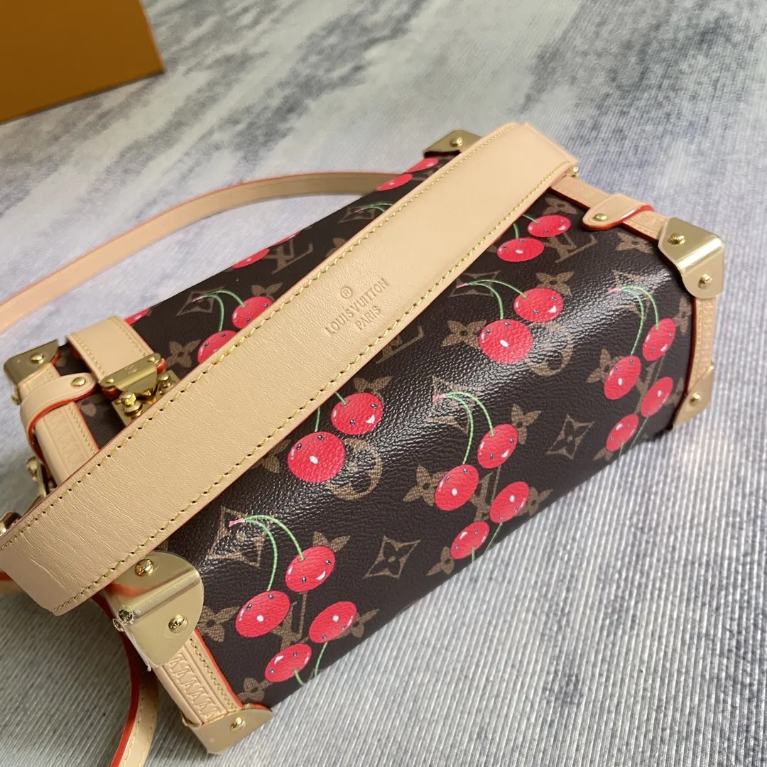 Louis Vuitton Monogram Suitcase Travel Lightweight Leather Image 9 Louis Vuitton Monogram Suitcase Travel Lightweight Leather Image 9