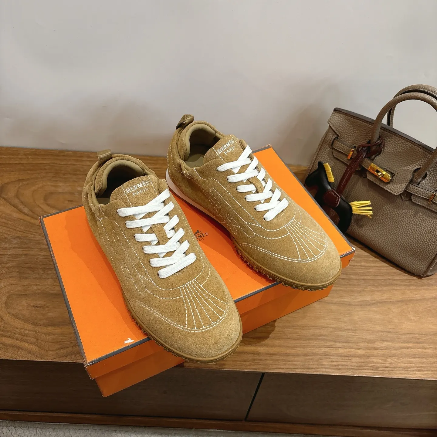 Hermès SS 运动鞋(數字5) Hermès SS 运动鞋(數字5)