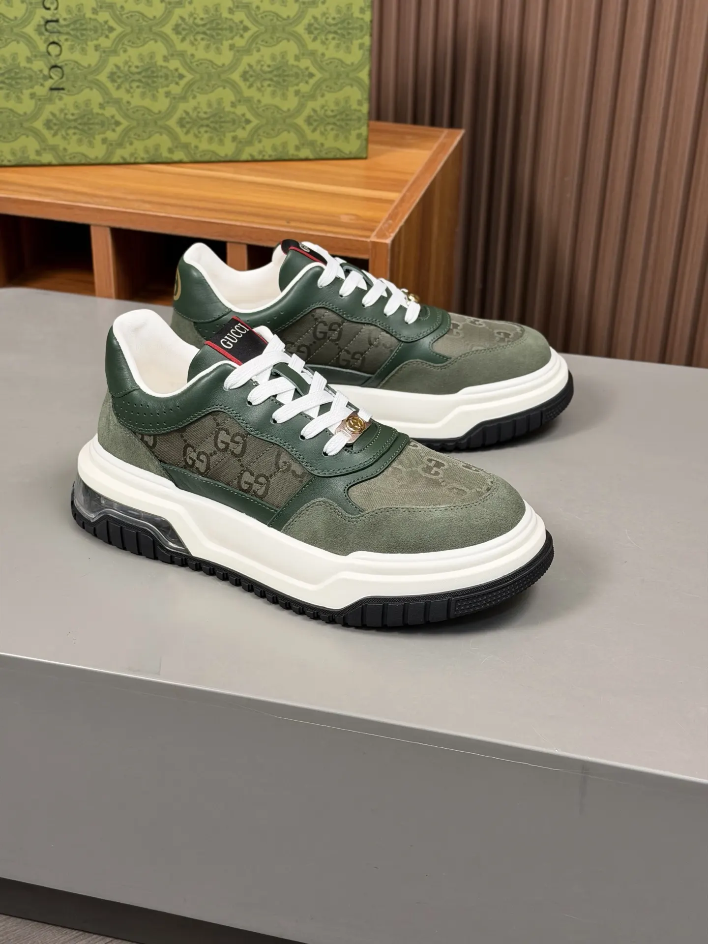 Gucci Logo休闲运动鞋