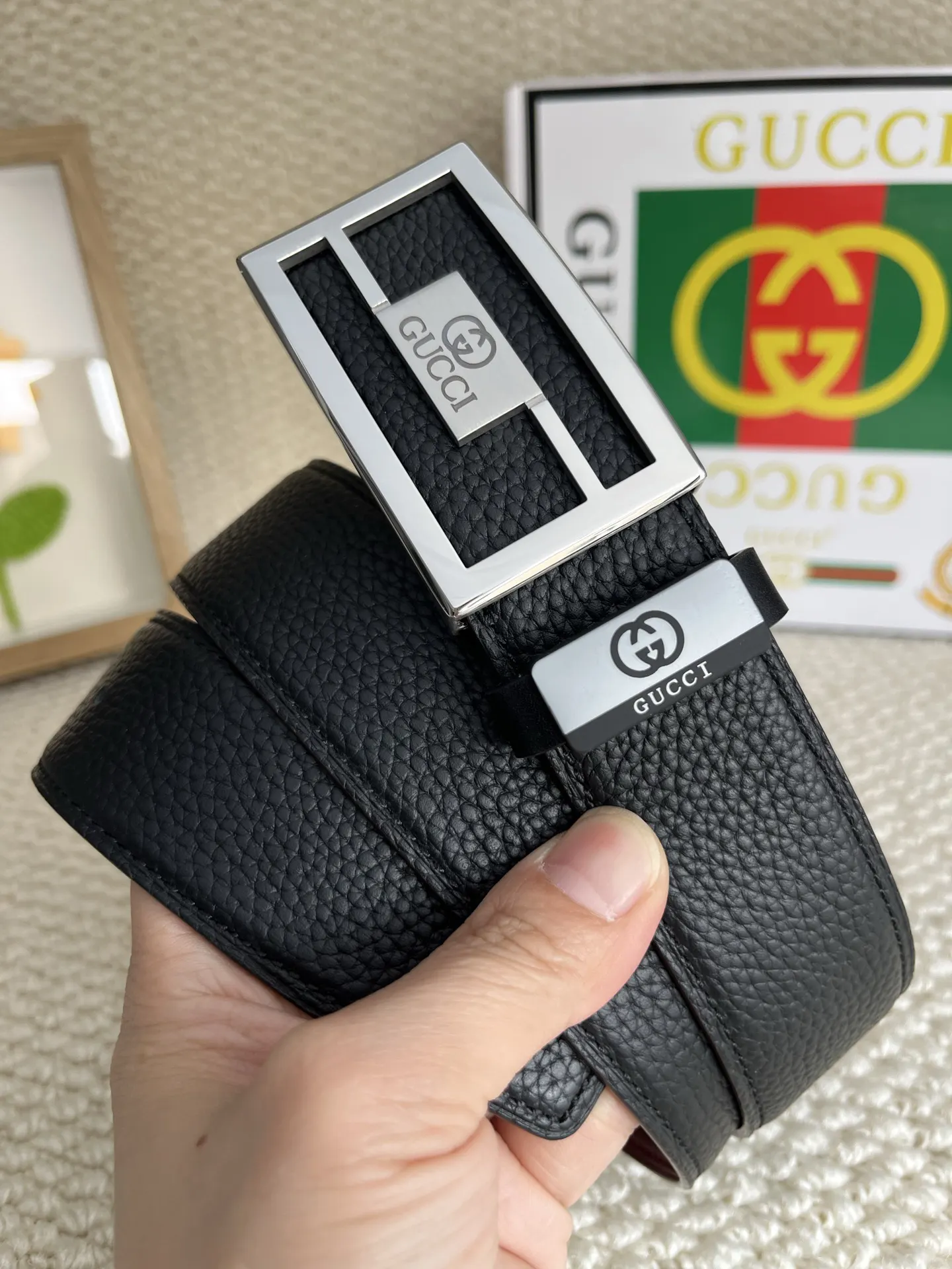 Gucci 双G扣牛皮腰带