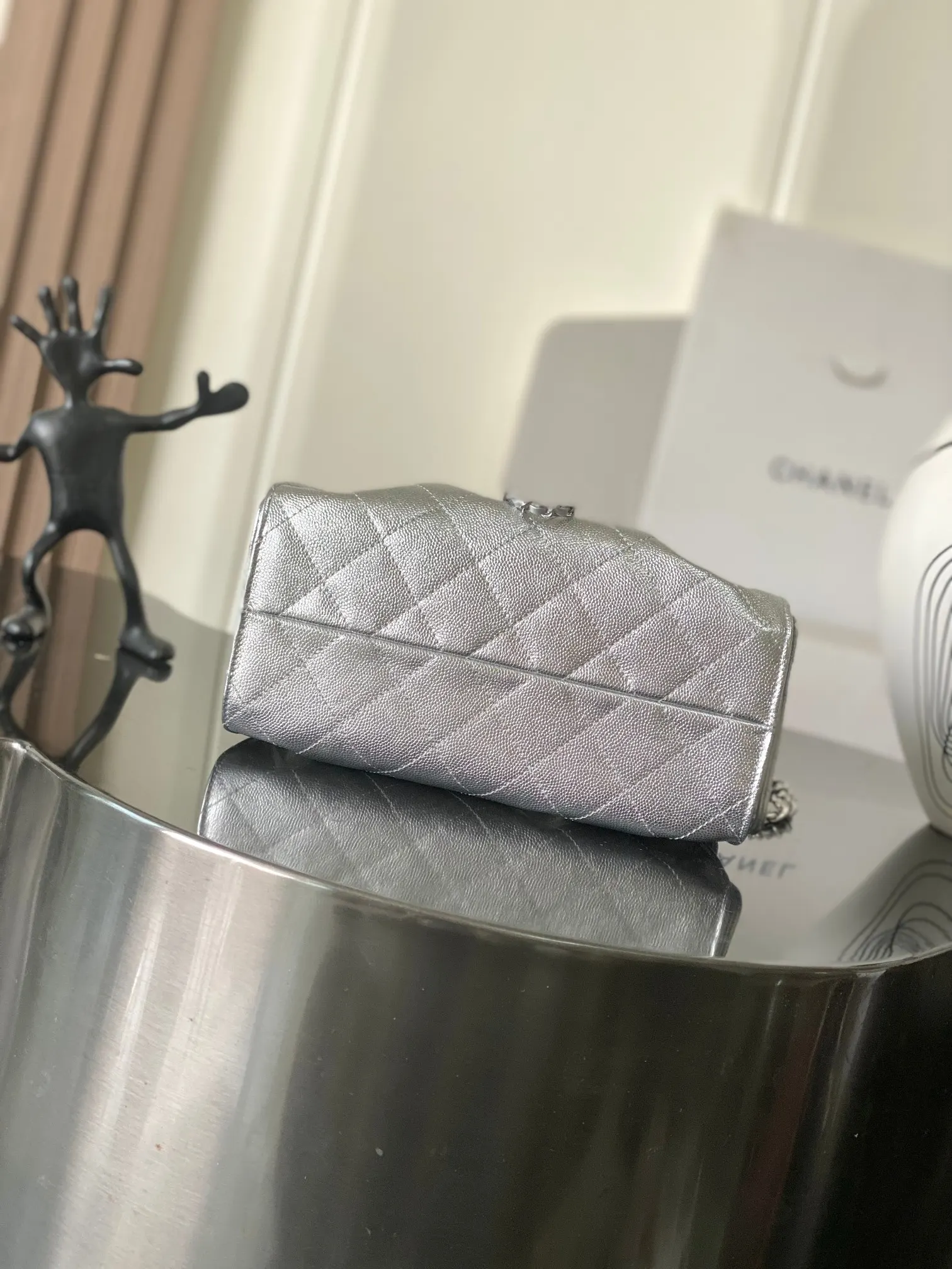 Chanel 銀色 皮革 腋下包