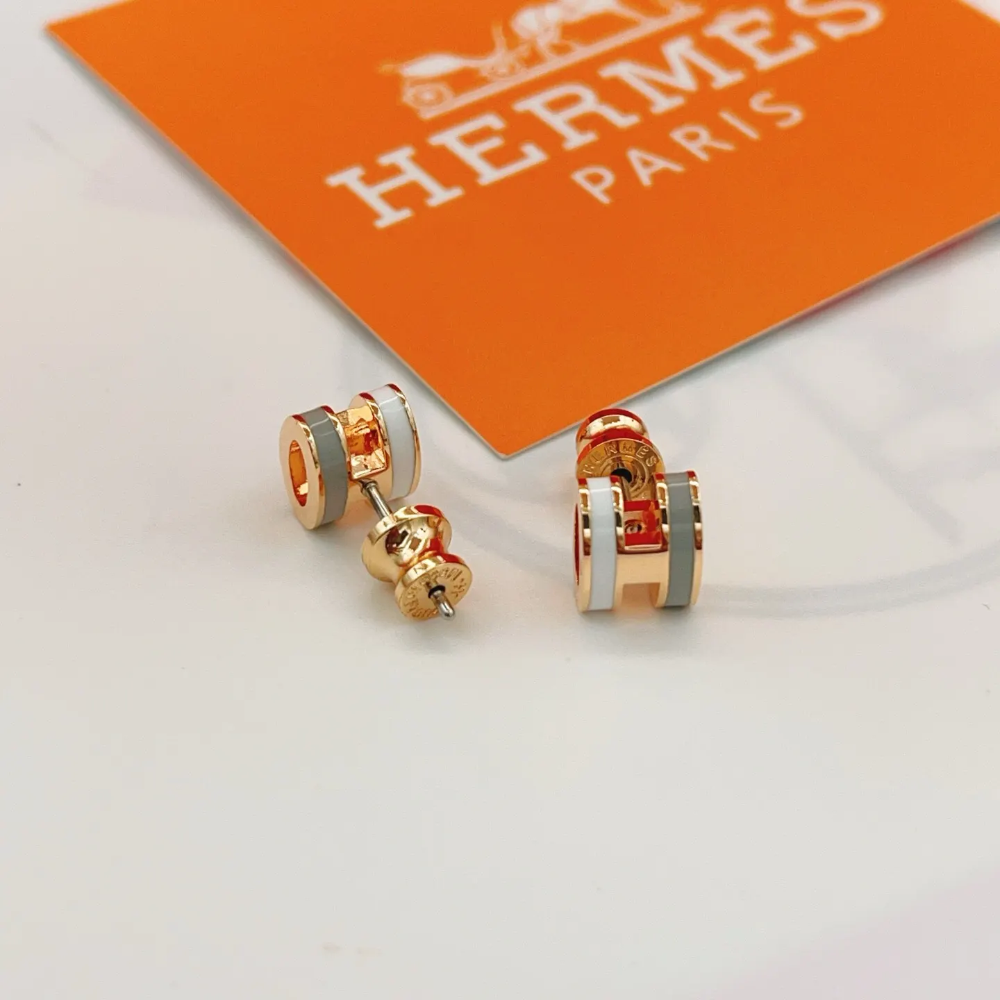 Hermes 玫瑰金 耳钉 小巧点缀款 款2