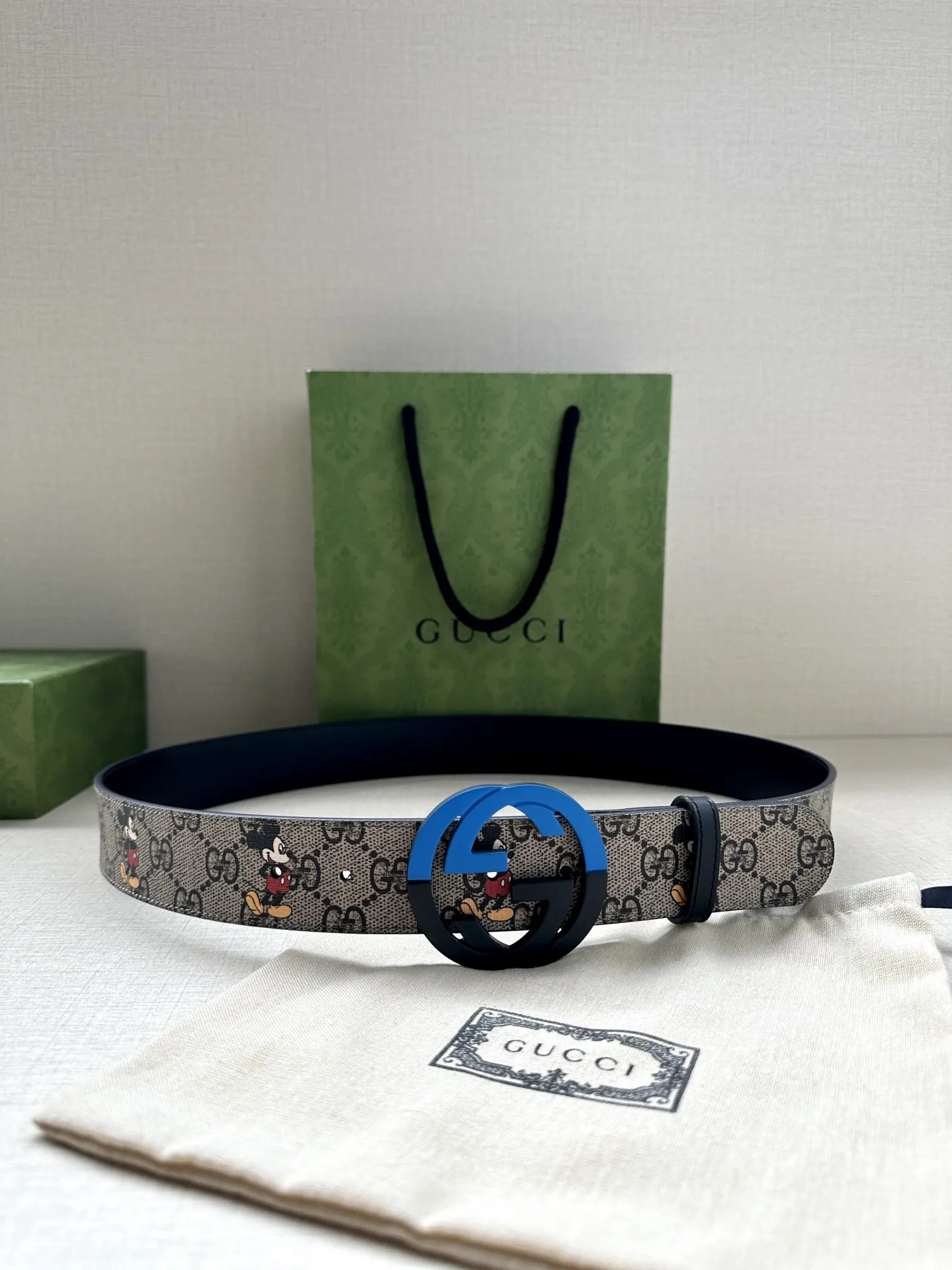 Gucci Double G Buckle Cowhide Belt Image 5 Gucci Double G Buckle Cowhide Belt Image 5