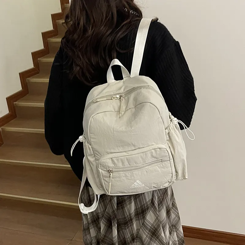 Adidas阿迪达斯 女士小清新休闲双肩包潮范 实用双肩款